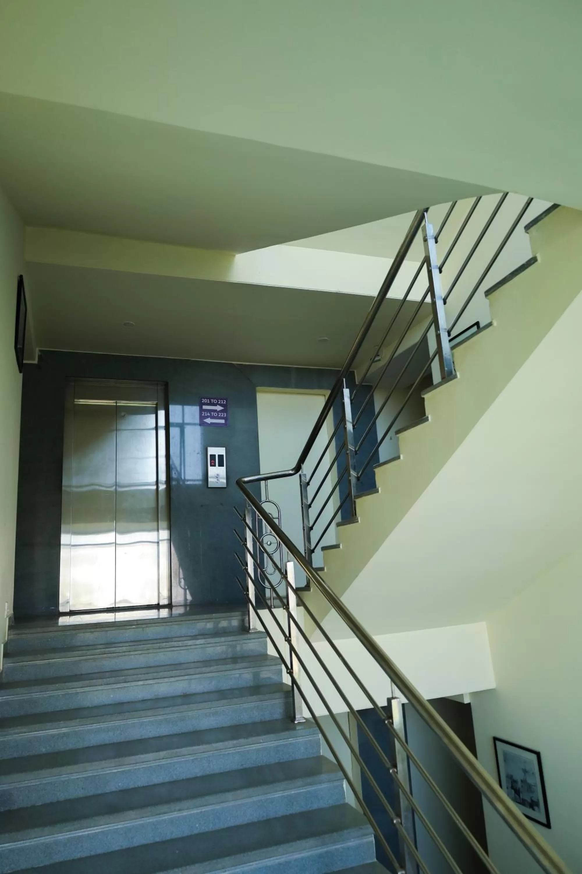 elevator in Hotel Sai Bansi