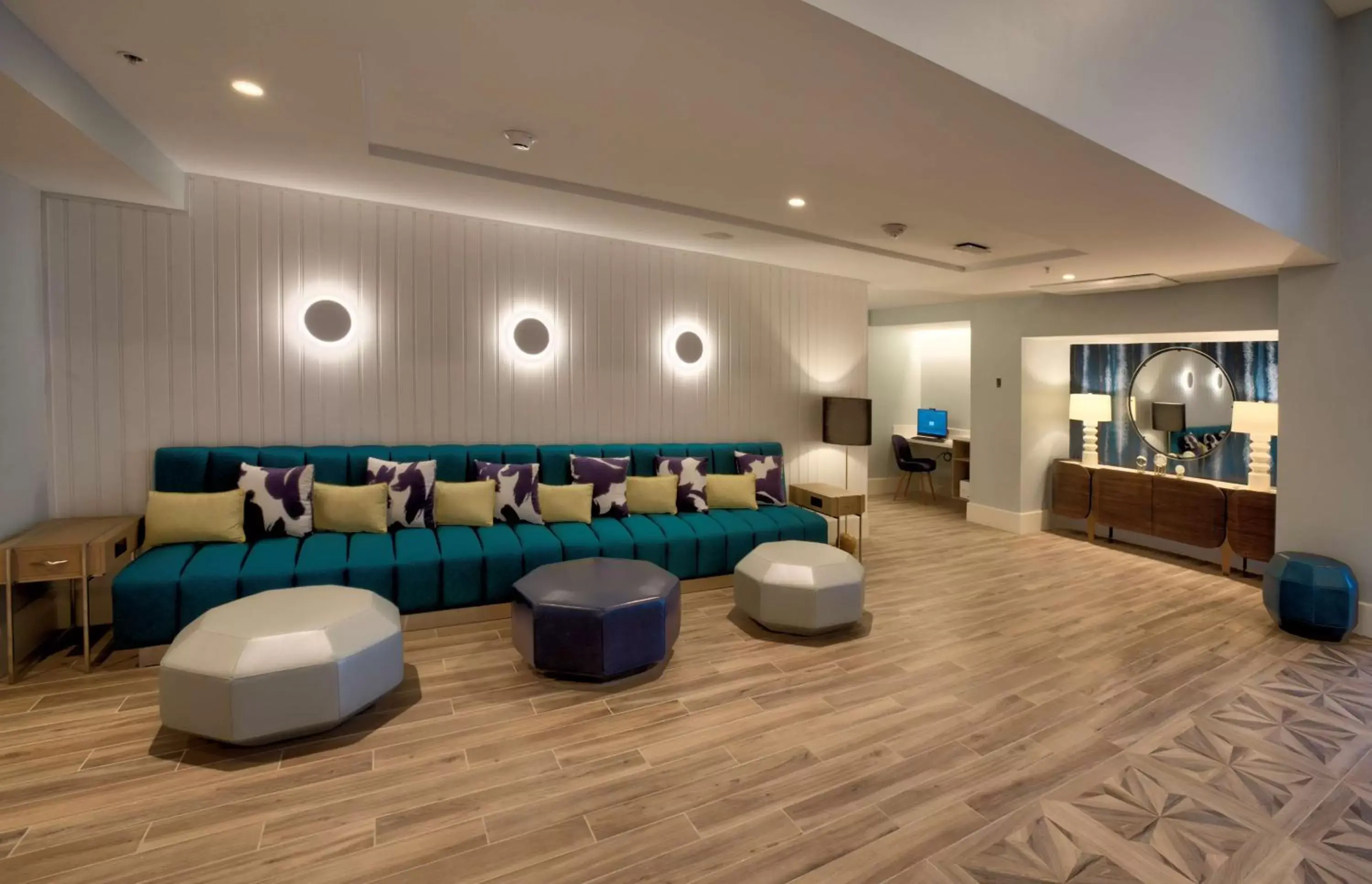 Business facilities in Hotel Maren Fort Lauderdale Beach, Curio Collection By Hilton