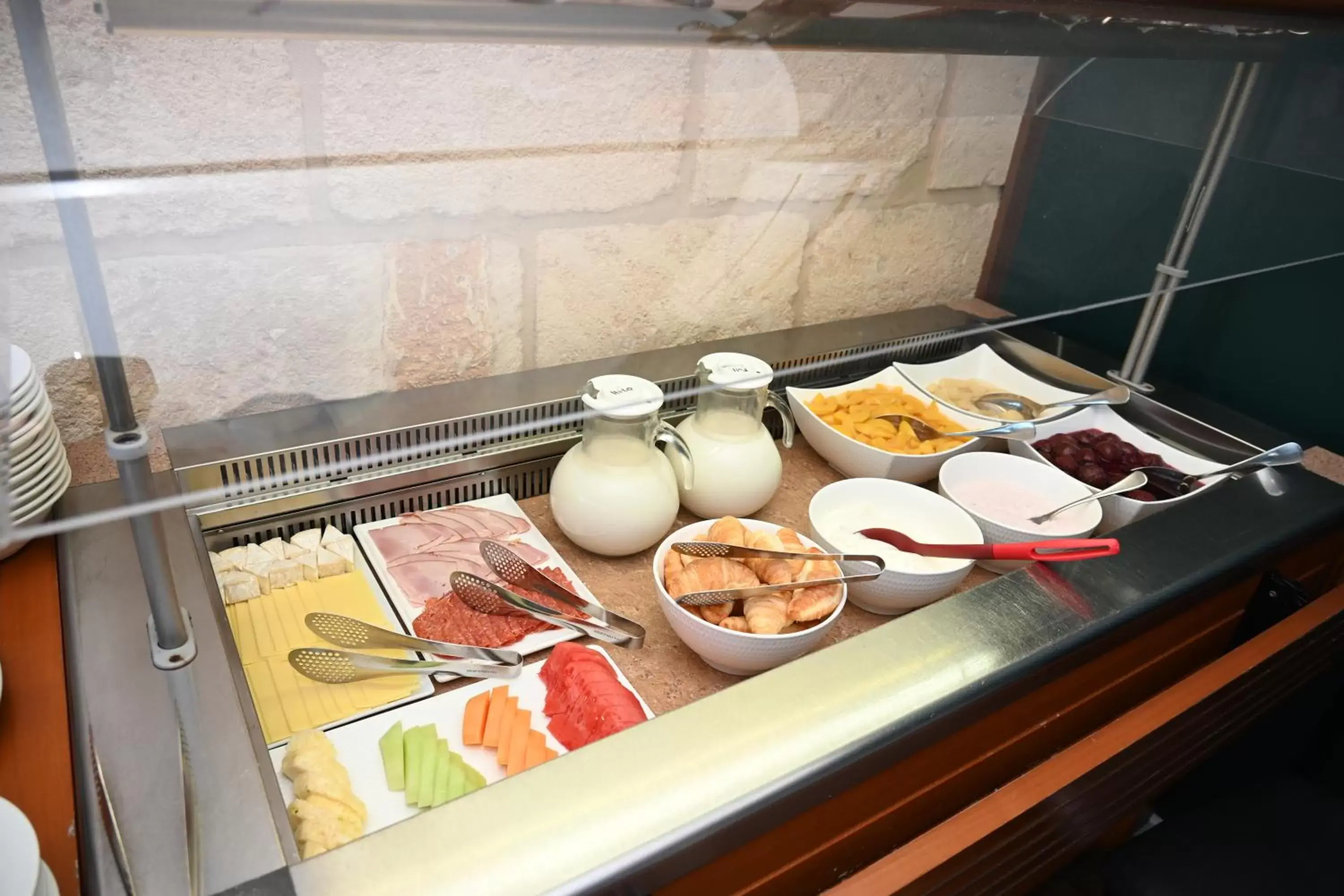 Breakfast in Hospitality Geraldton SureStay Collection by Best Western