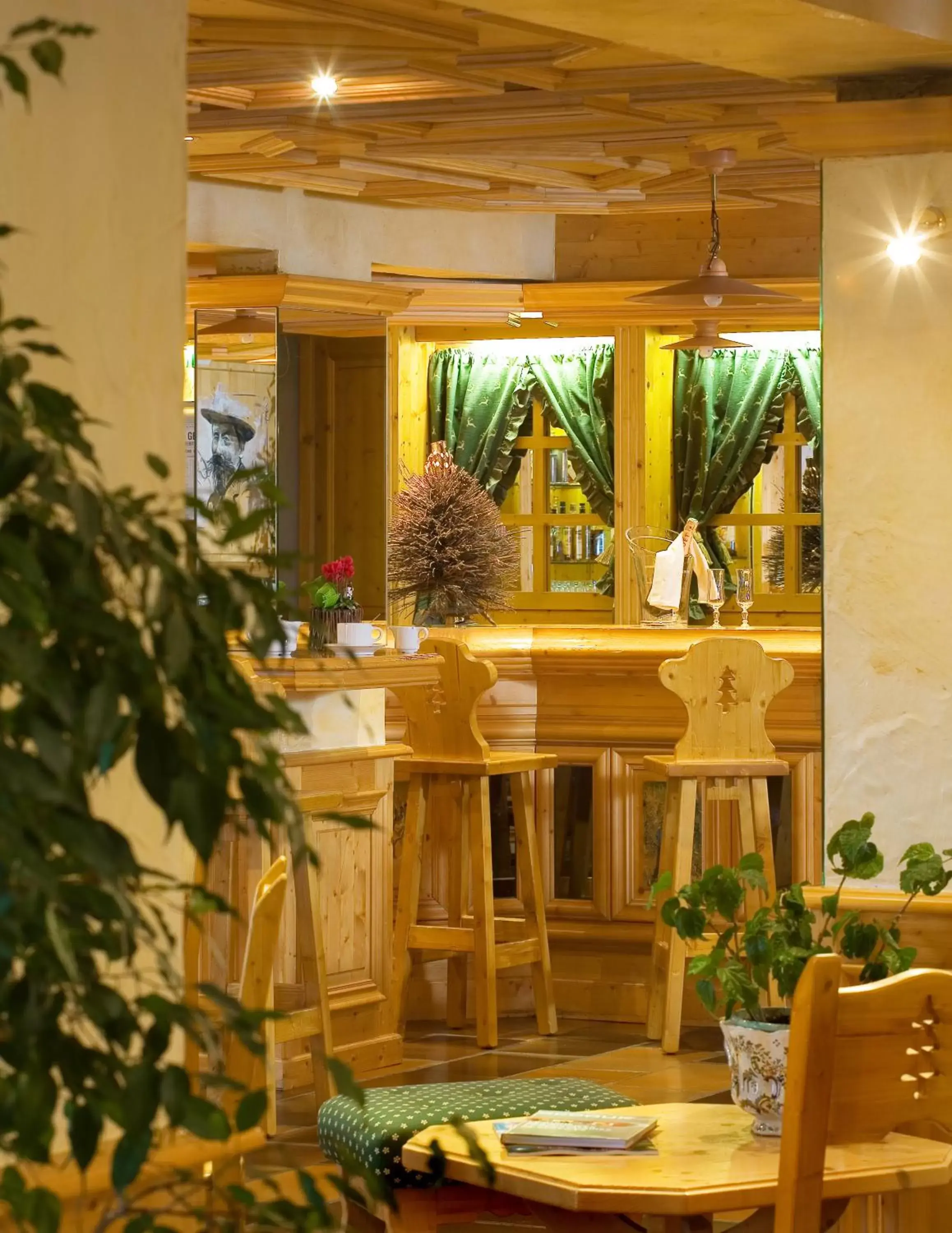 Restaurant/places to eat in Hotel le Petit Dru