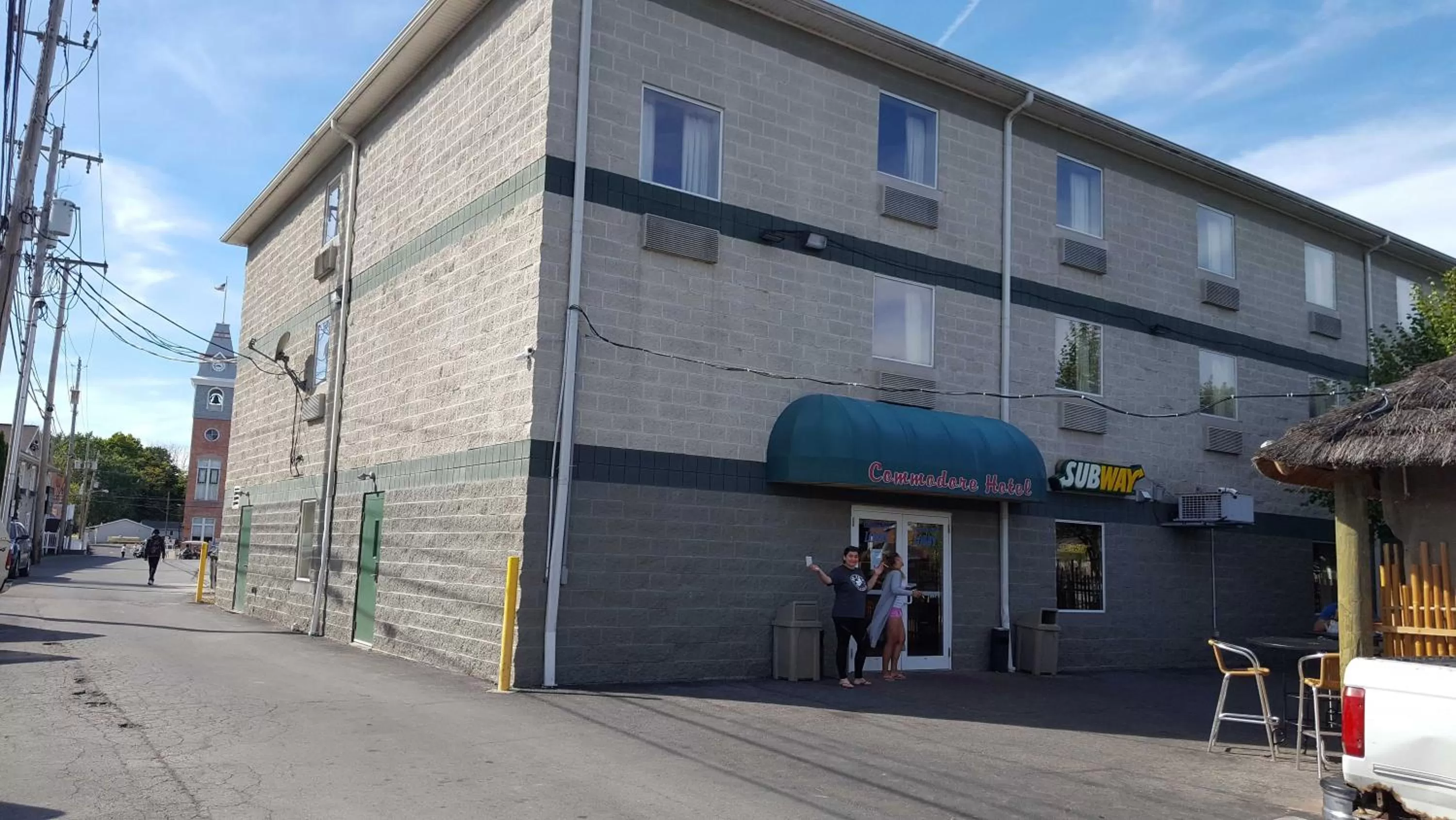 Facade/entrance, Patio/Outdoor Area in Commodore Resort