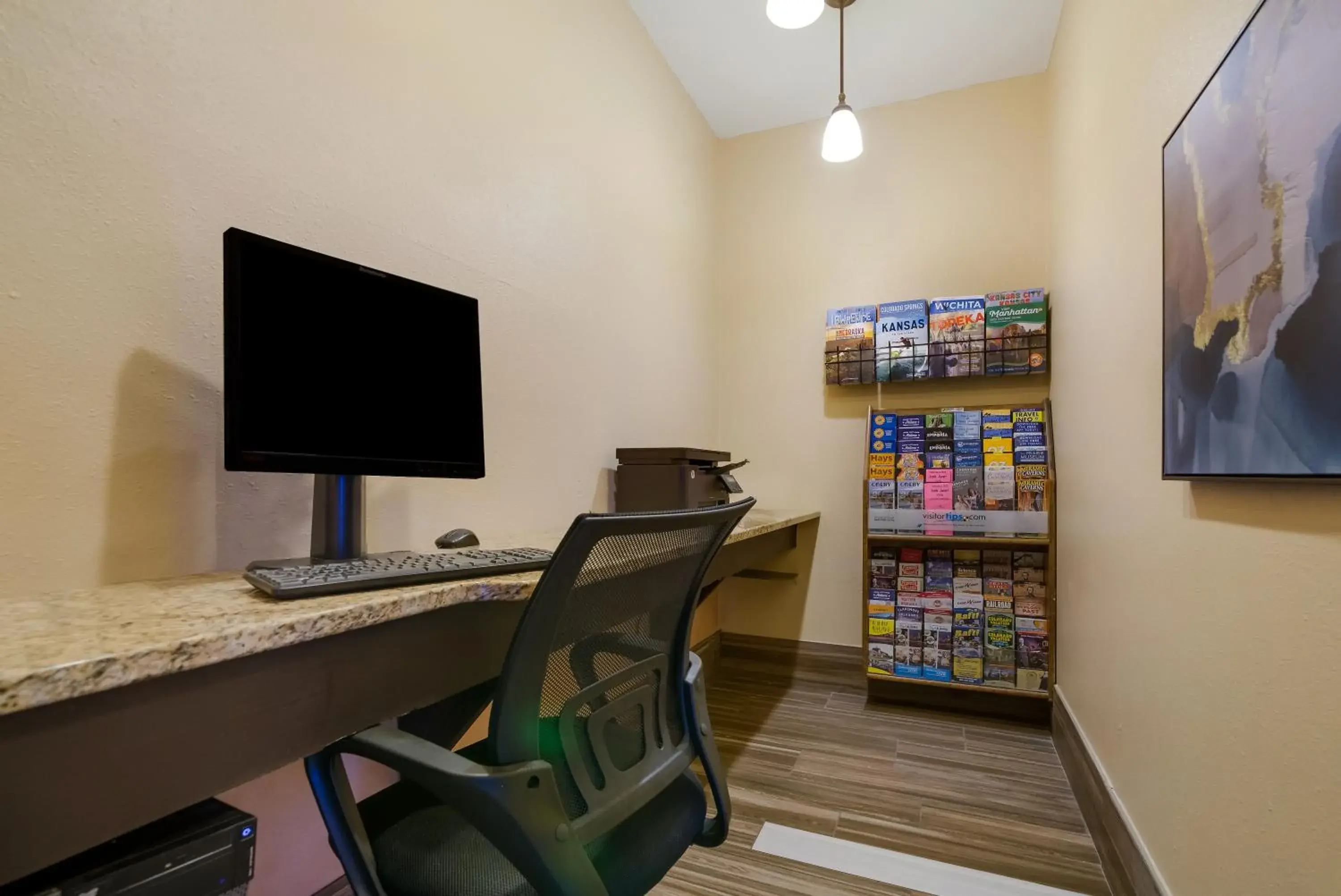 Business facilities, TV/Entertainment Center in Best Western Topeka Inn & Suites