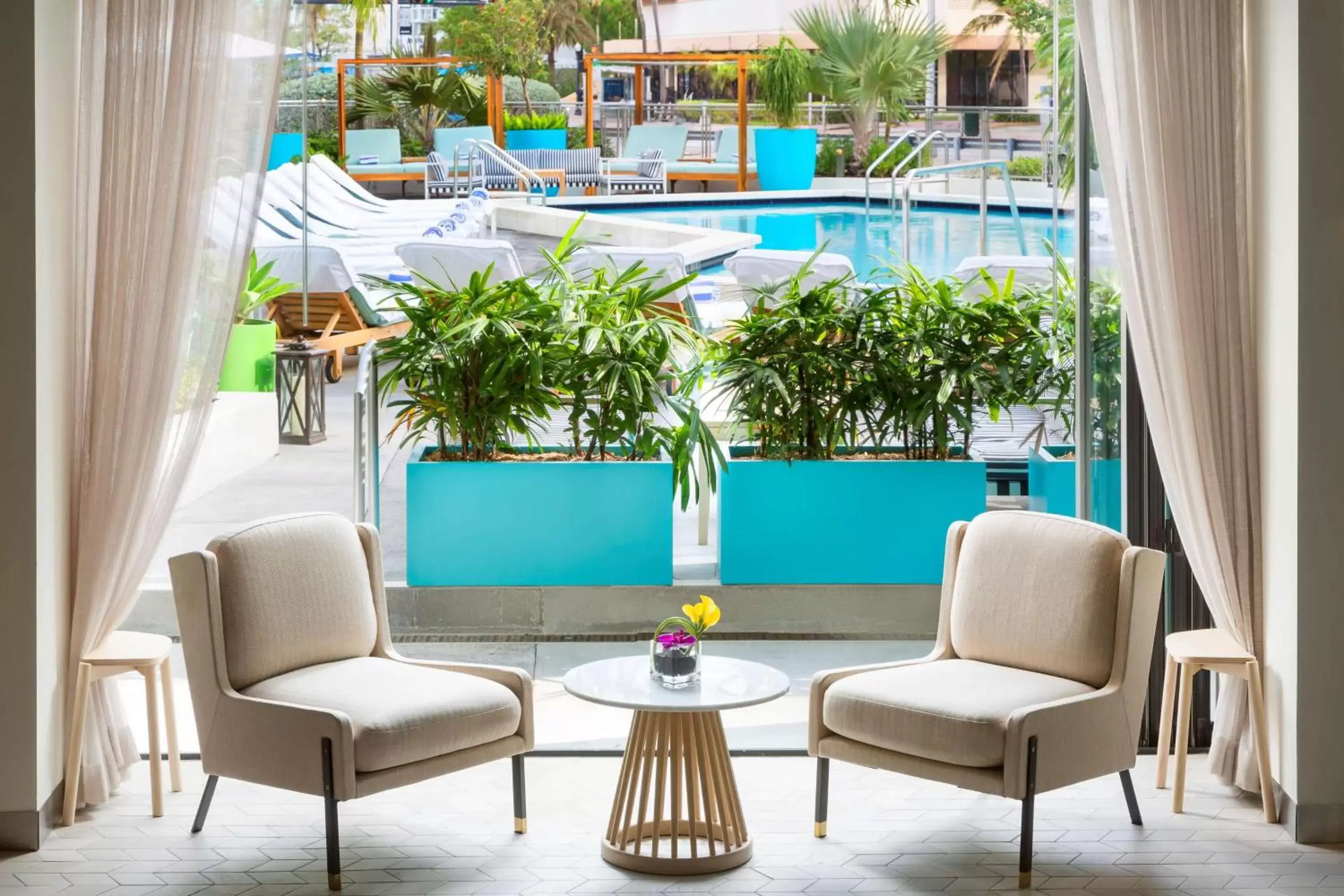 Lobby or reception, Pool View in The Gates Hotel South Beach - a Doubletree by Hilton