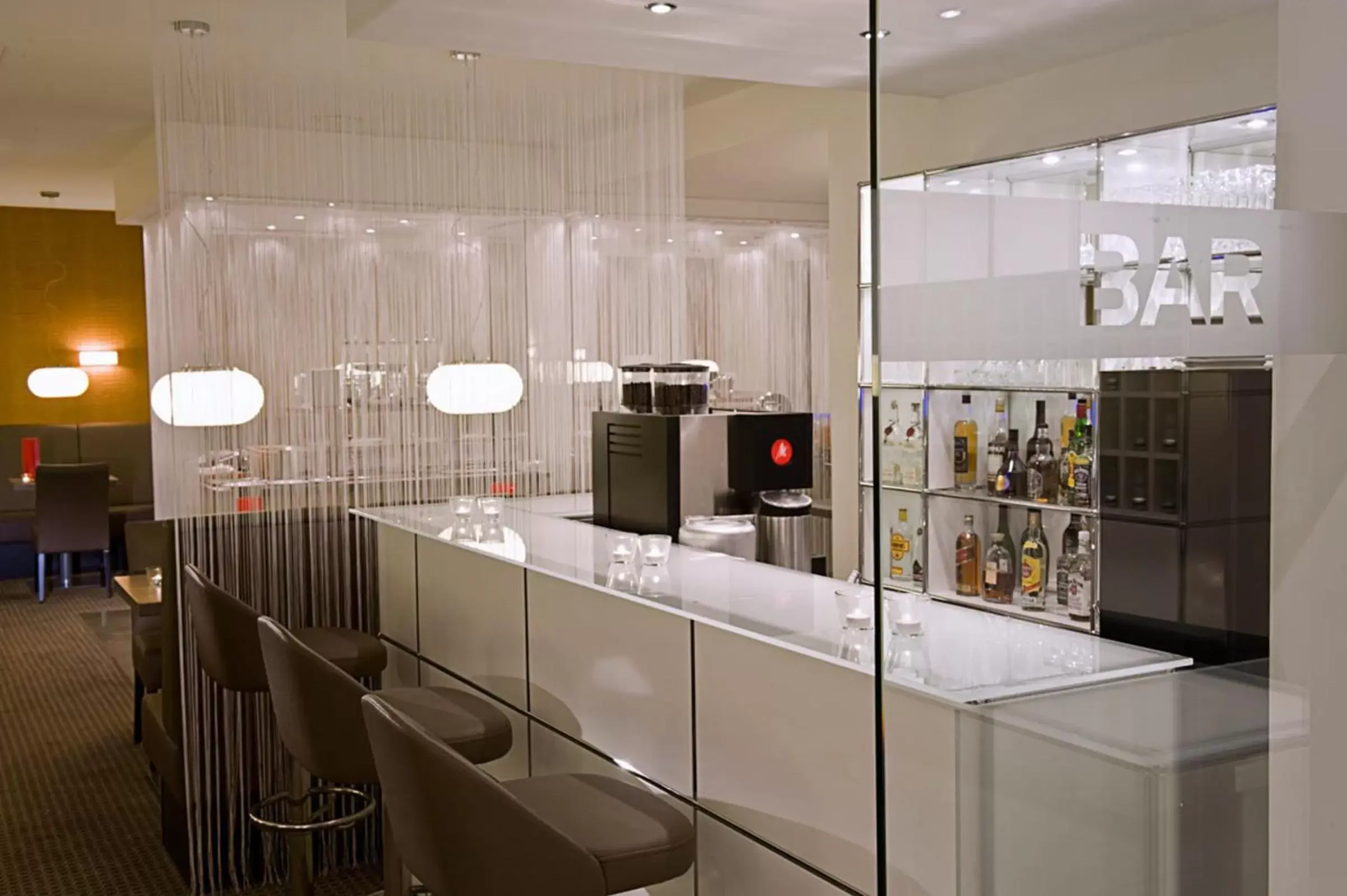 Lounge or bar in Hotel Conti Duisburg - Partner of SORAT Hotels