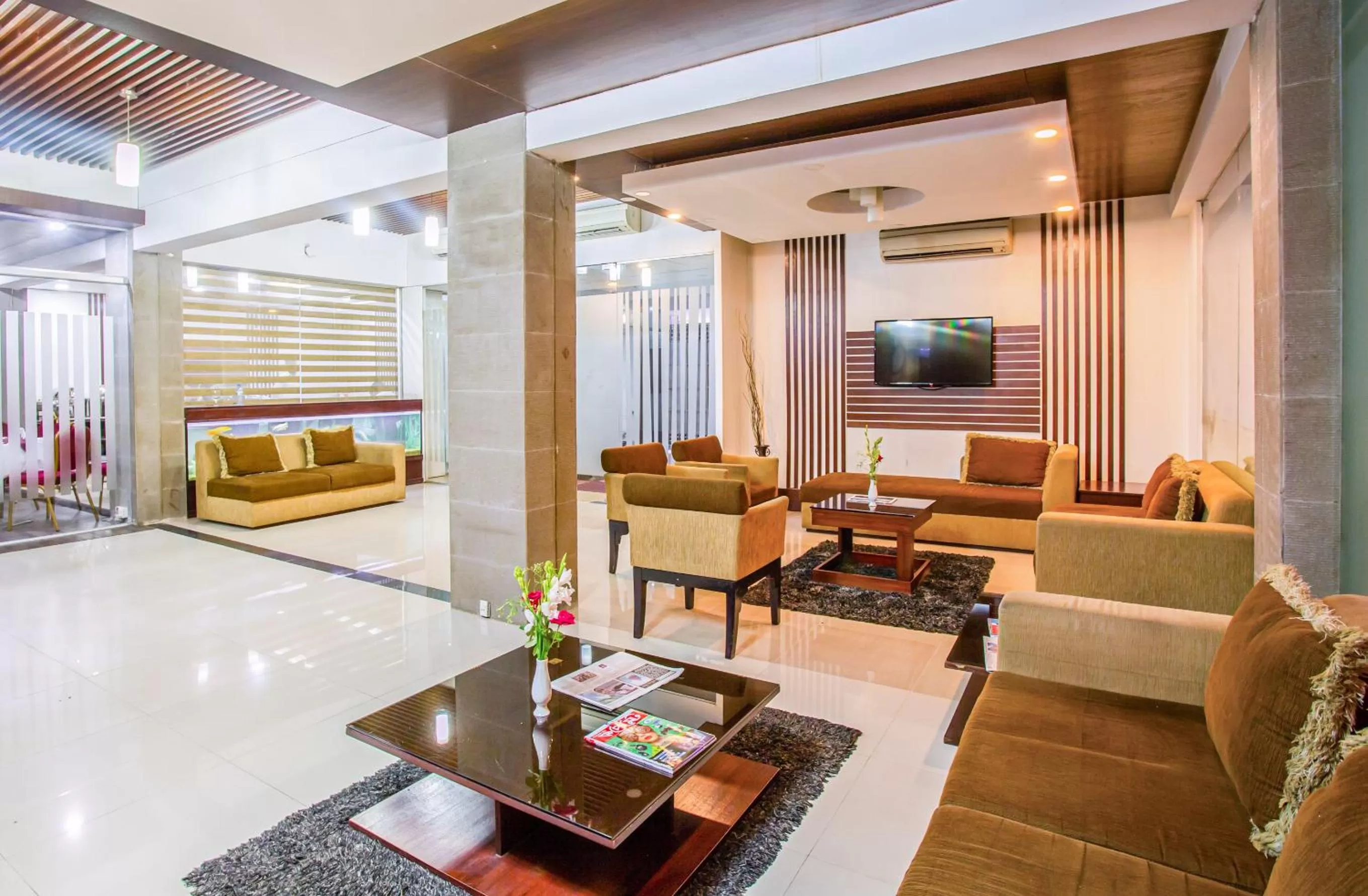 Lobby or reception in Hotel La Villa Western by Sea Pearl Beach Resort & Spa