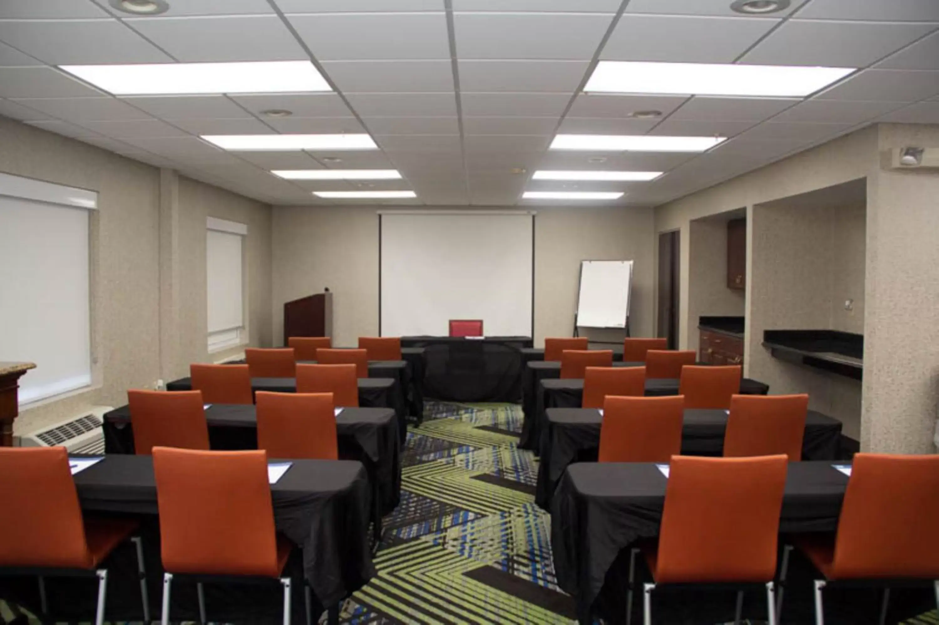 Meeting/conference room in Holiday Inn Express & Suites Kings Mountain - Shelby Area, an IHG Hotel