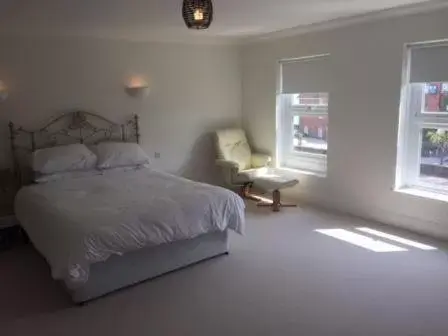 Bed in The Corbyn Apartments