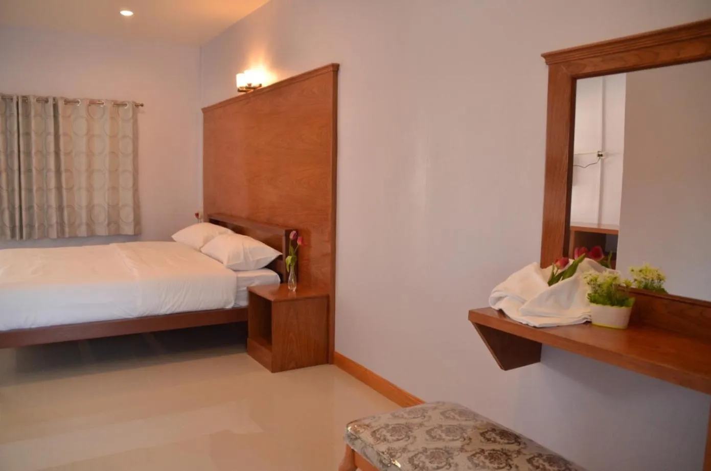 Bed in Chao Phraya Home