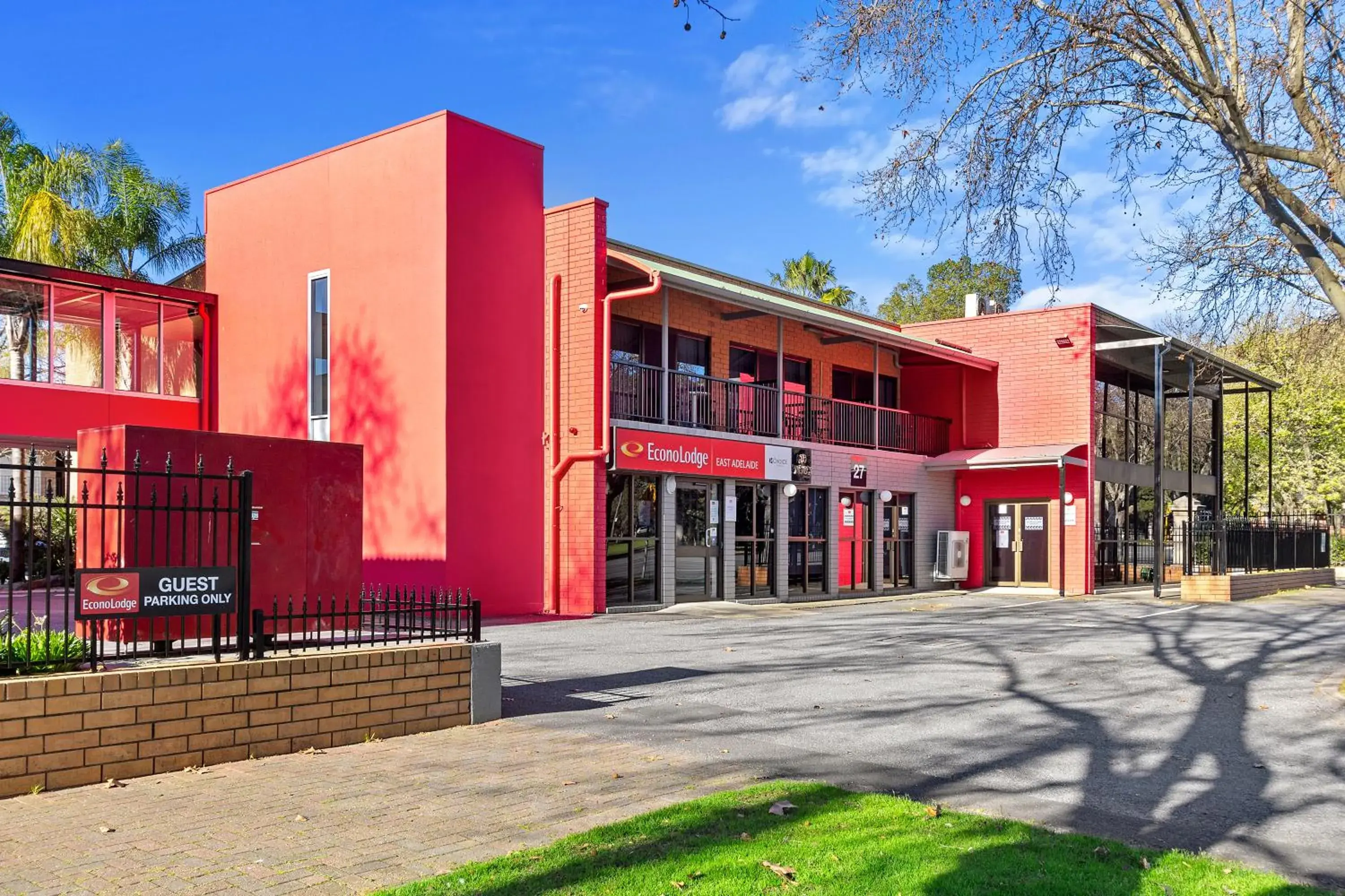 Property Building in Econo Lodge East Adelaide