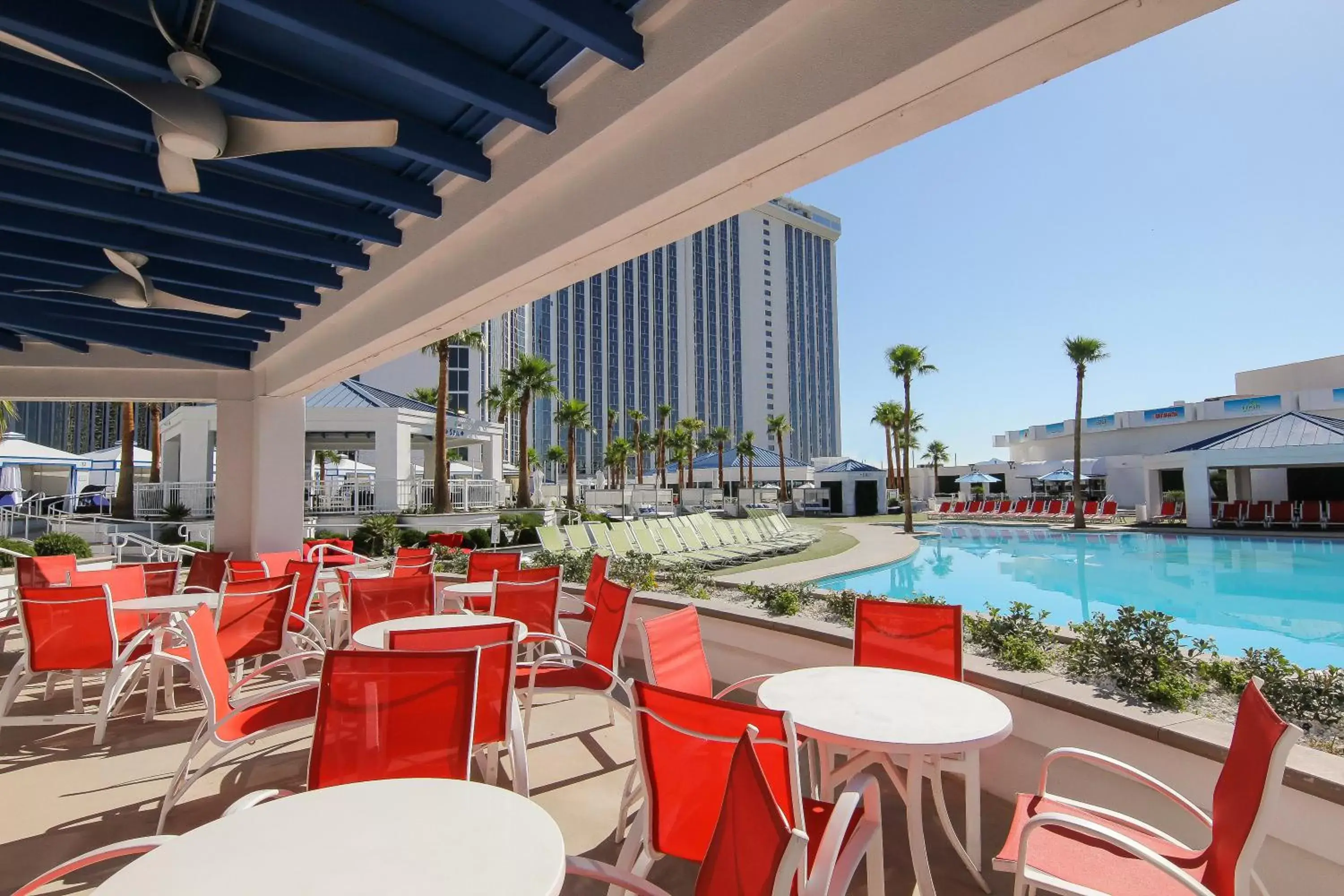 Swimming pool, Restaurant/Places to Eat in Westgate Las Vegas Resort and Casino