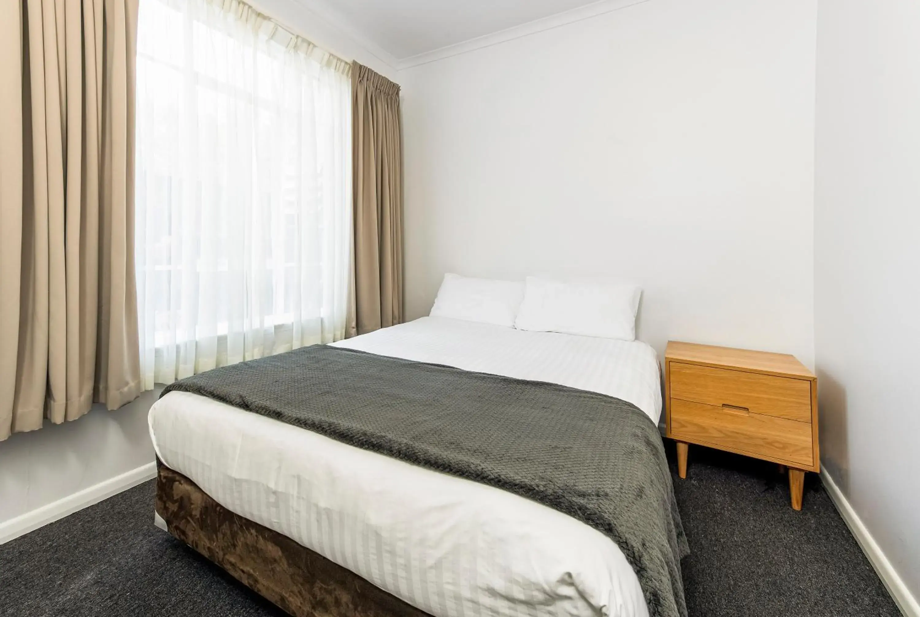 Standard Queen Room in Econo Lodge East Adelaide