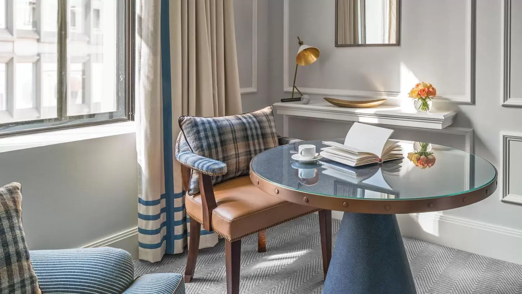 Bedroom, Seating Area in The Langham, Boston