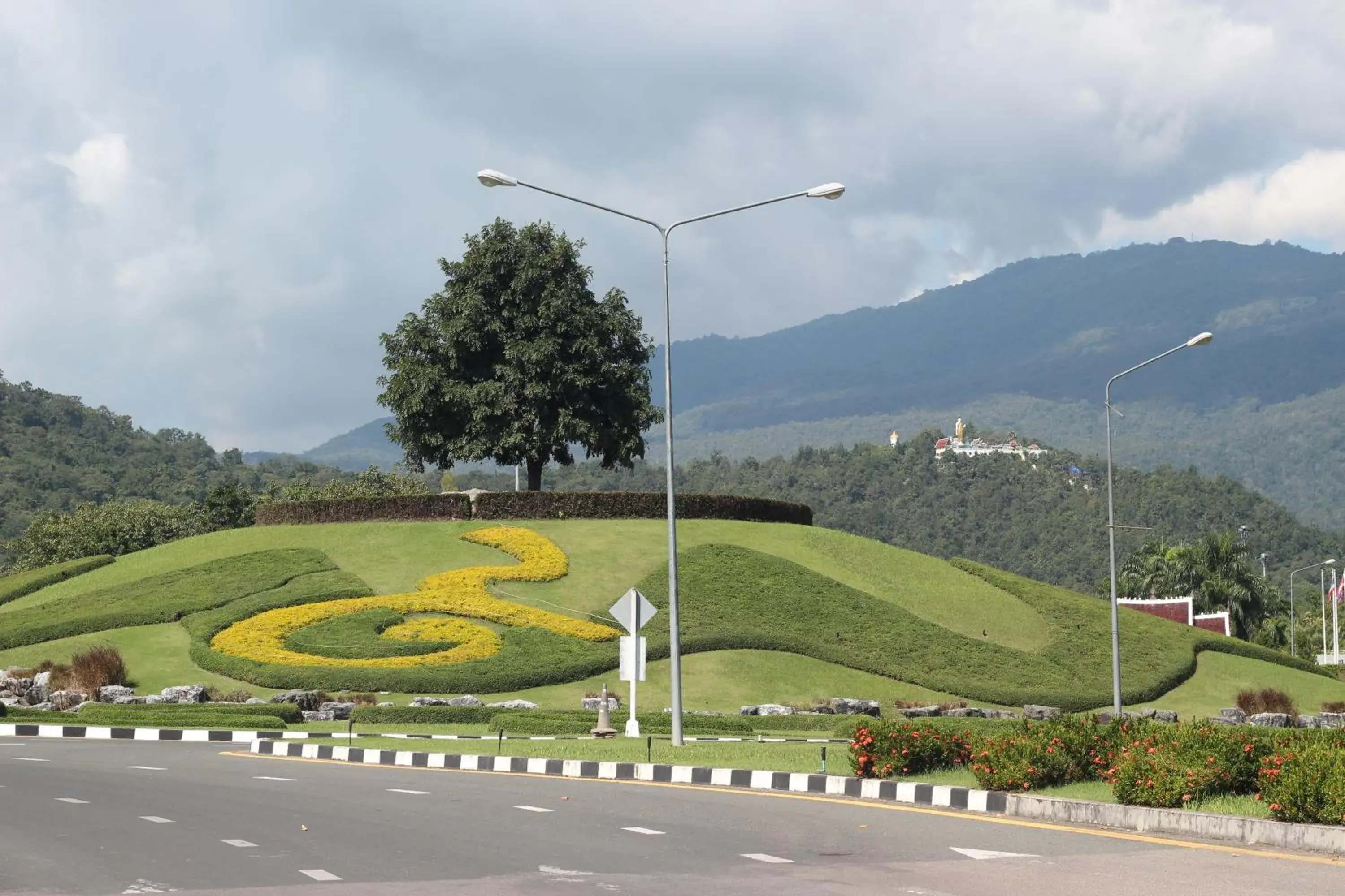 Nearby landmark in Foresta Villa