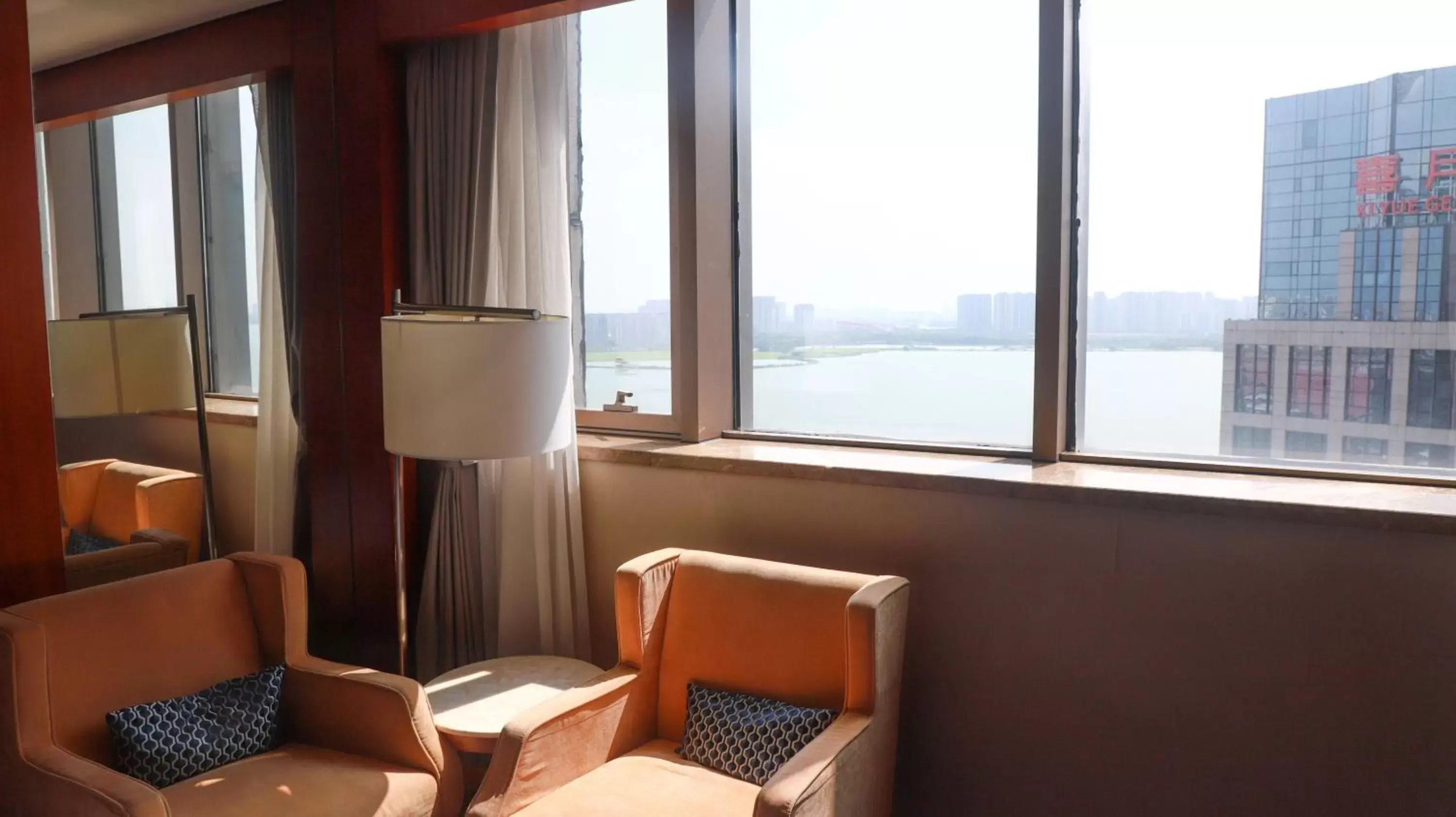 Living room, Seating Area in Four Points by Sheraton Suzhou