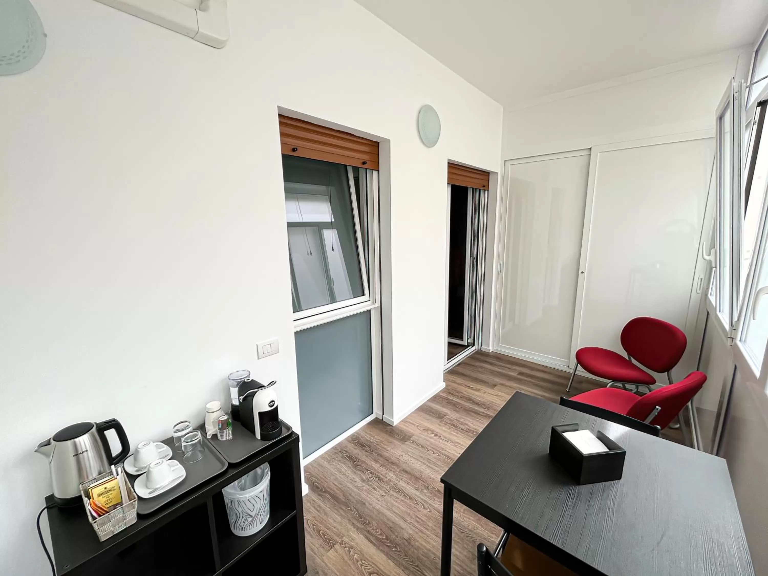 Coffee/tea facilities in MELO 48