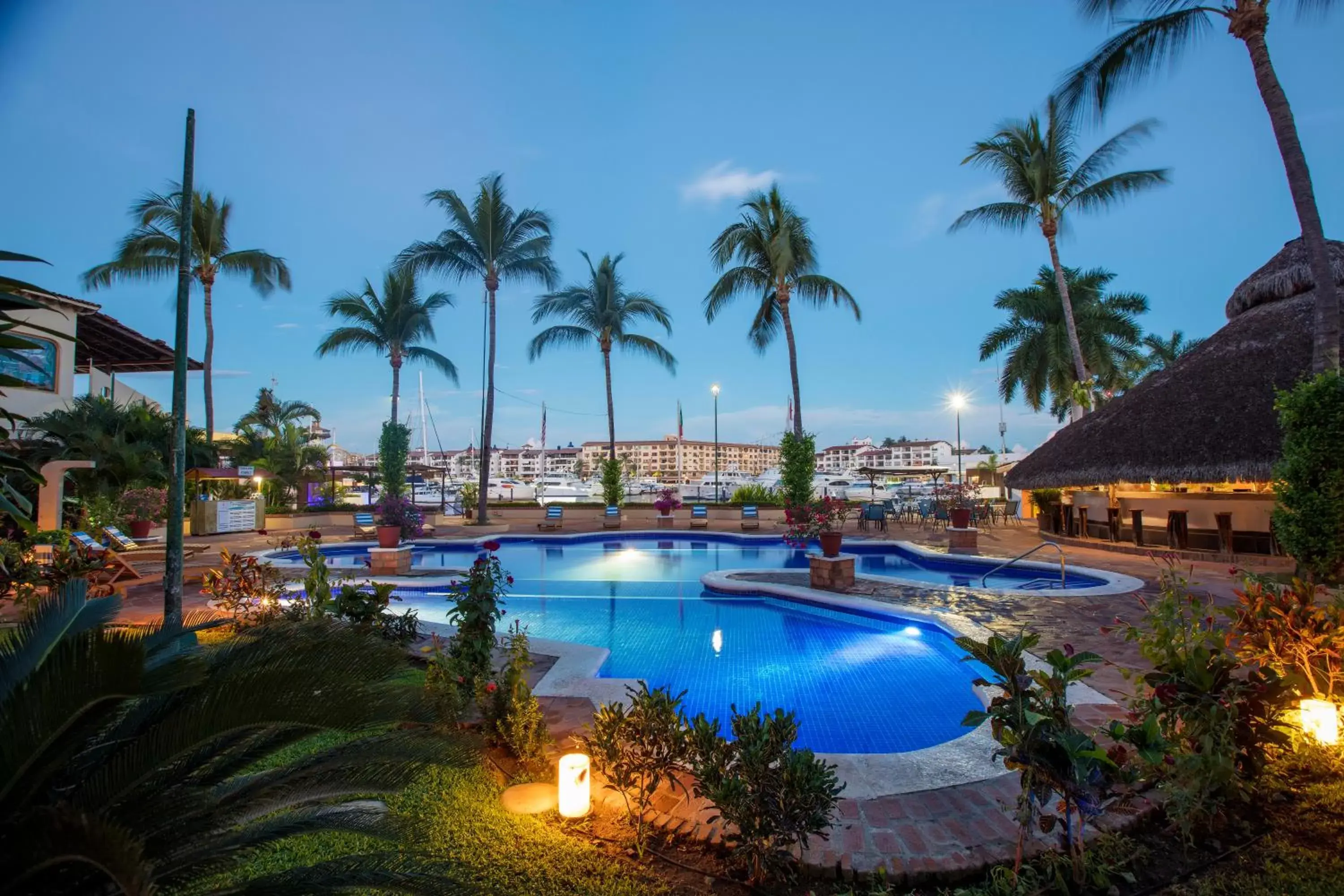 Swimming pool in Flamingo Vallarta Hotel & Marina