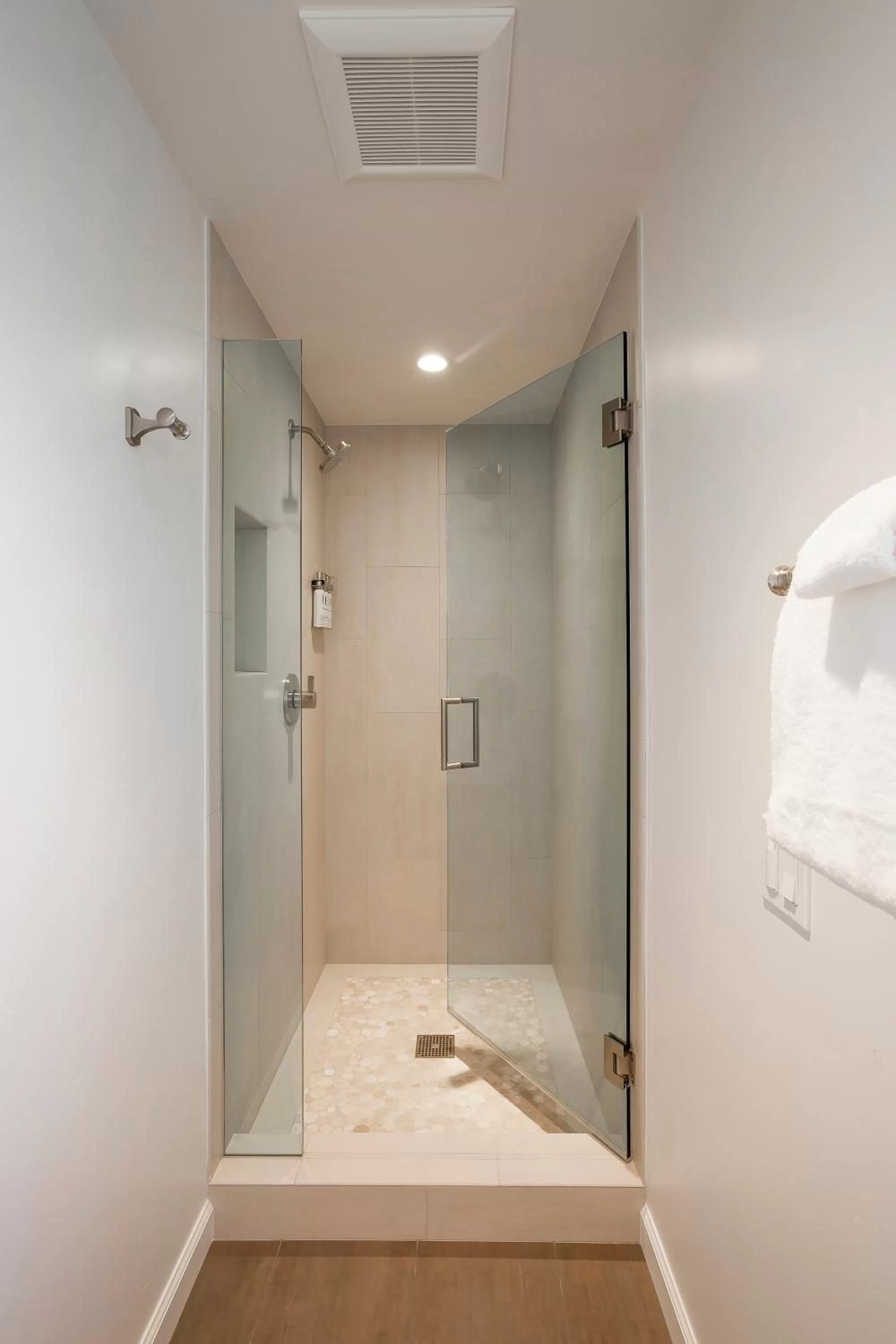 Shower in Blue Sands Inn, A Kirkwood Collection Hotel