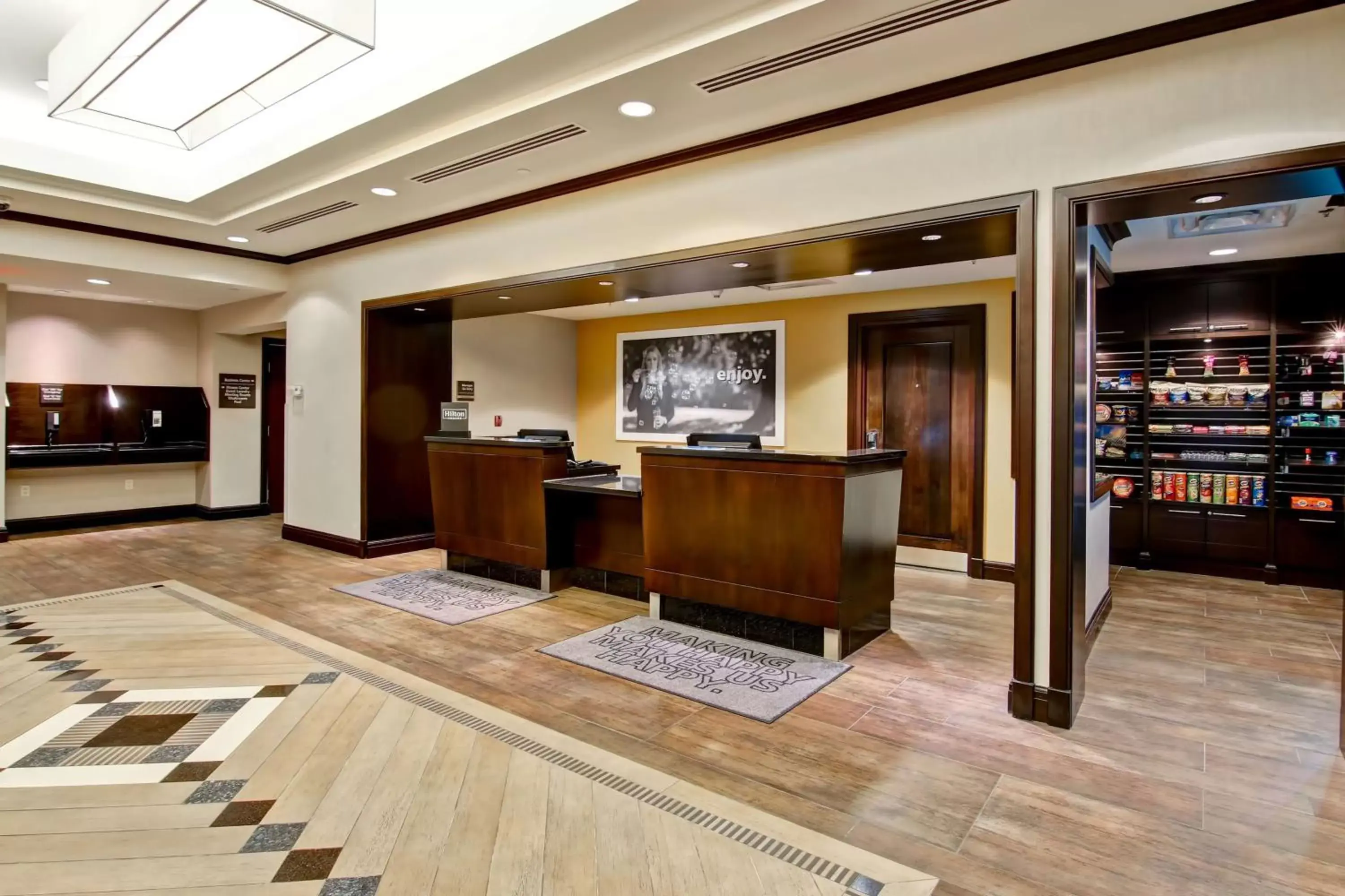 Lobby or reception in Hampton Inn by Hilton Toronto Airport Corporate Centre Lobby or reception in Hampton Inn by Hilton Toronto Airport Corporate Centre