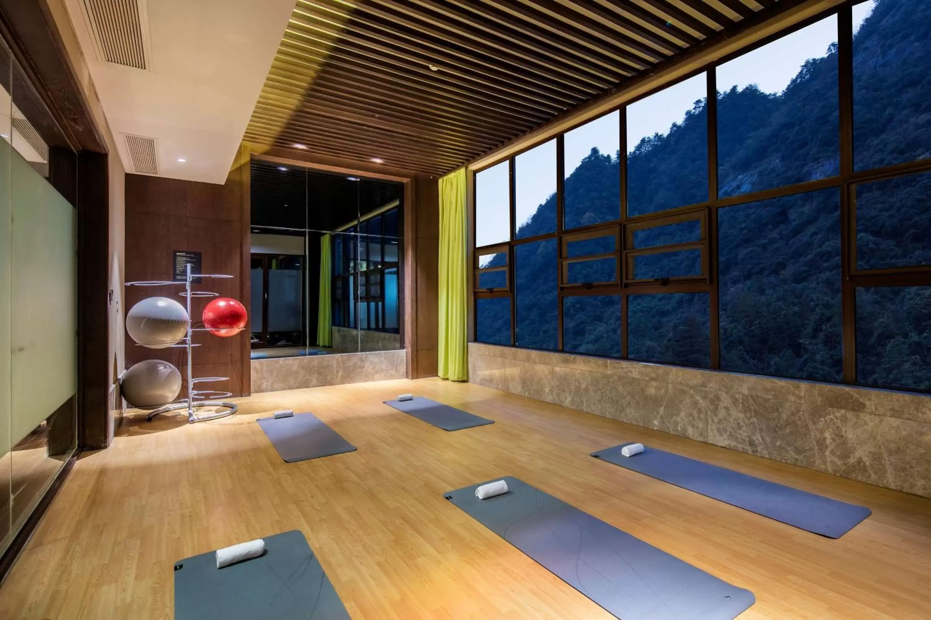 Fitness centre/facilities in Hilton Sanqingshan Resort