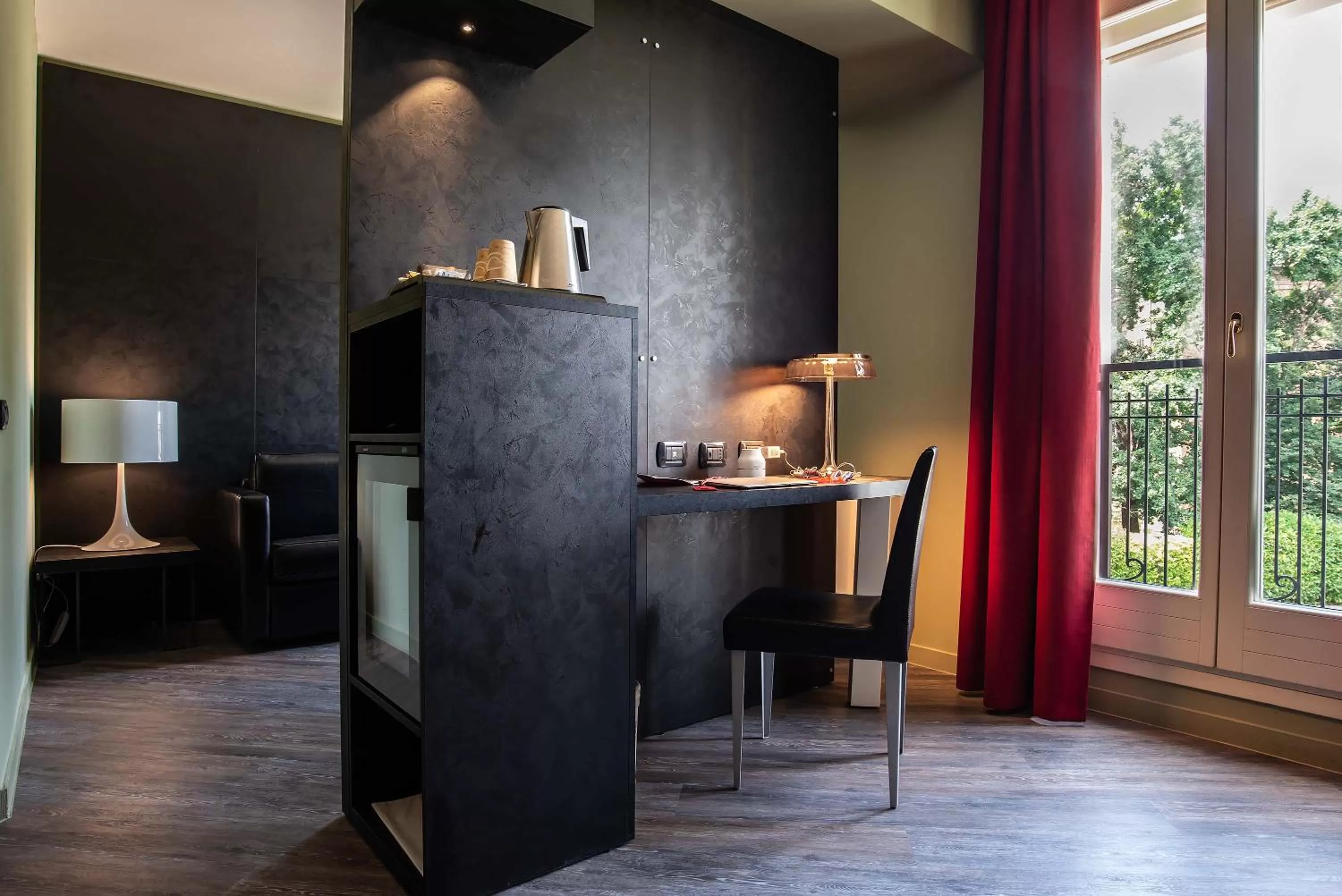 Coffee/tea facilities in Maranello Palace