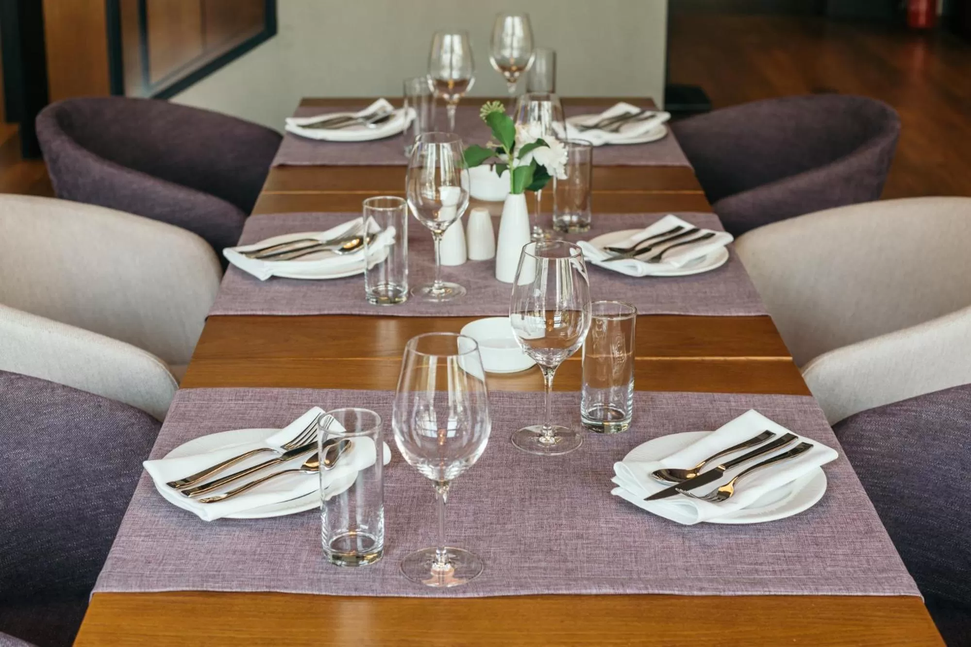 Restaurant/places to eat in Central Point Hotel Beograd