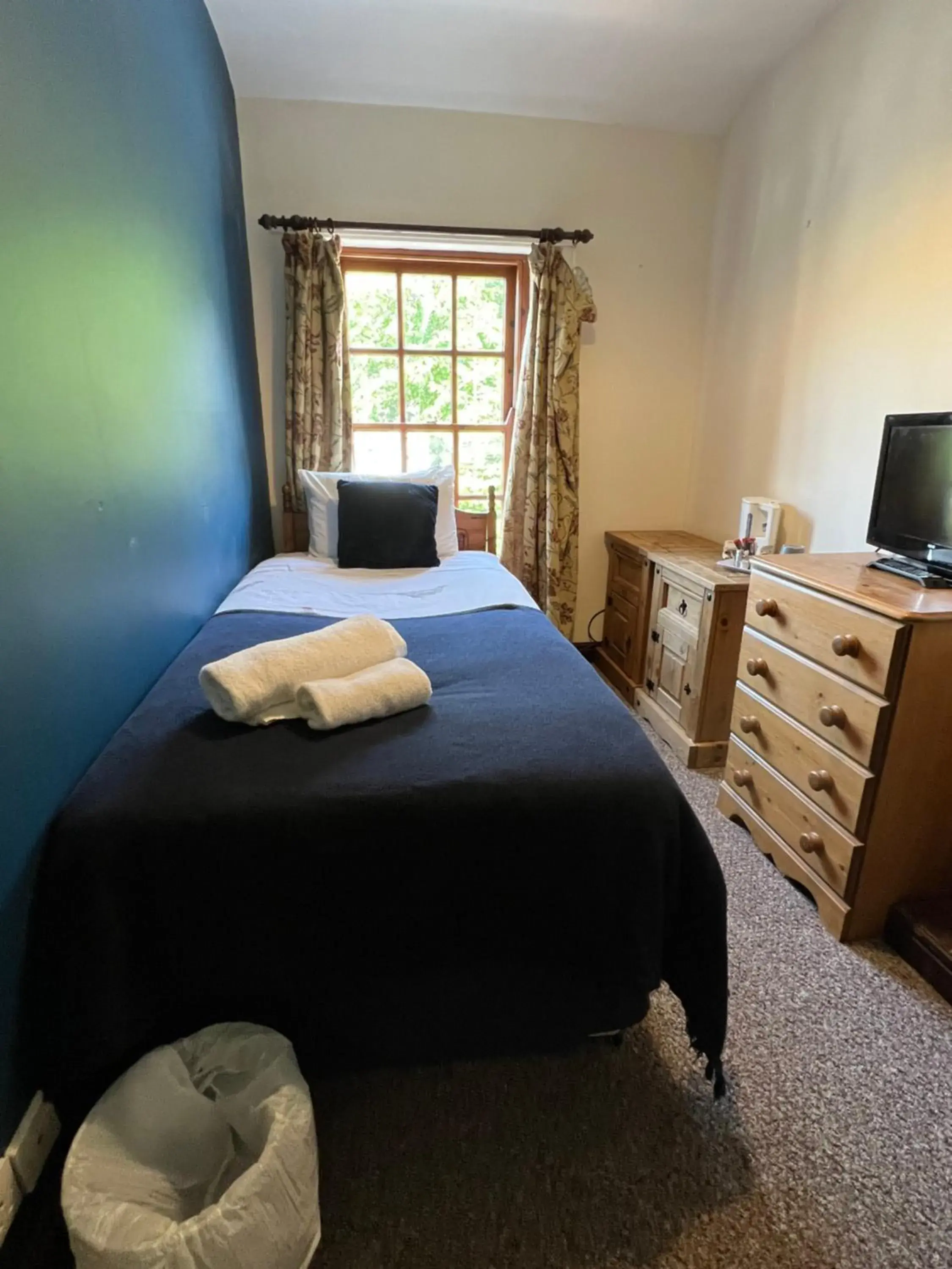 Bed in Georgian House Hotel