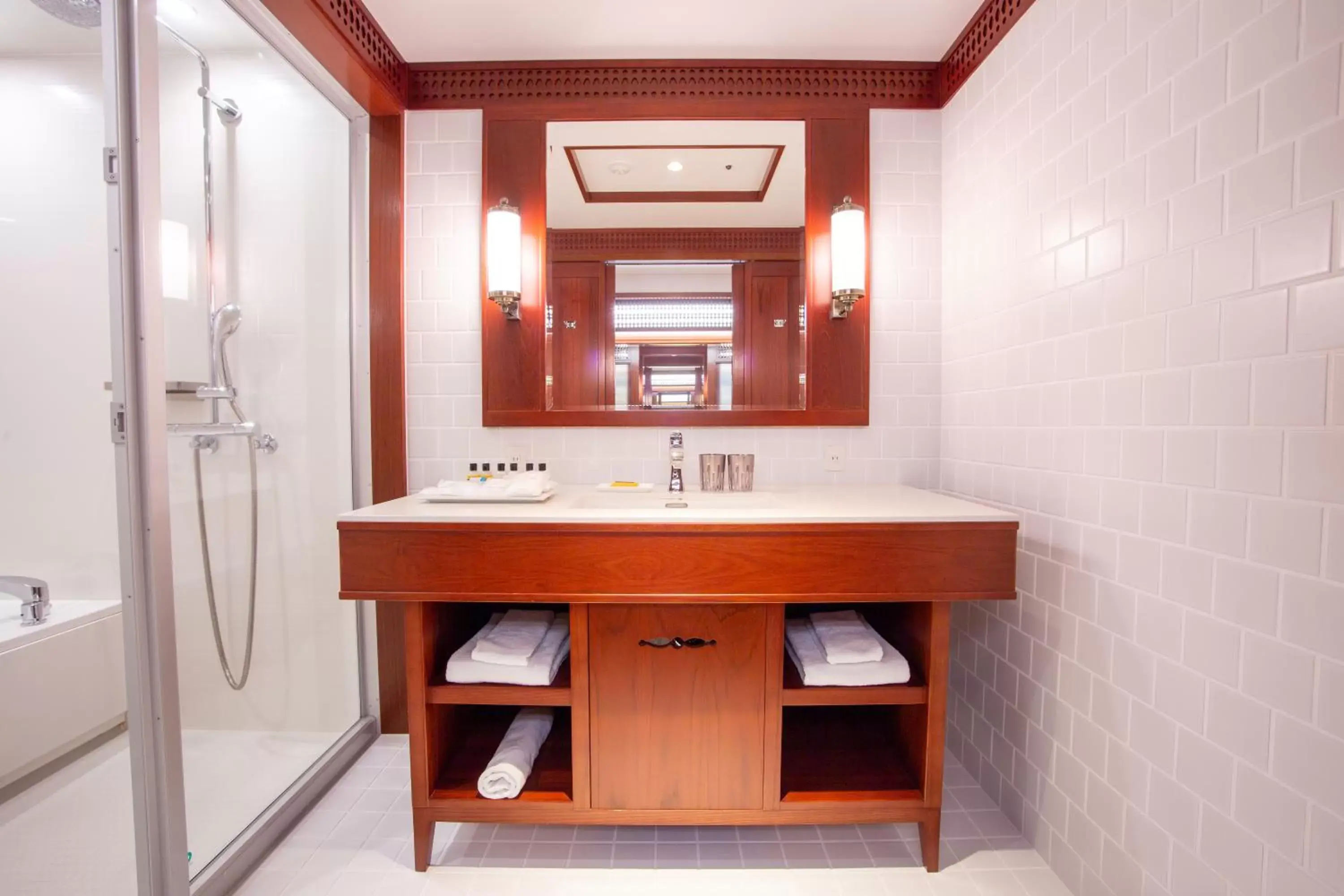 Bathroom in Premier Hotel Mojiko