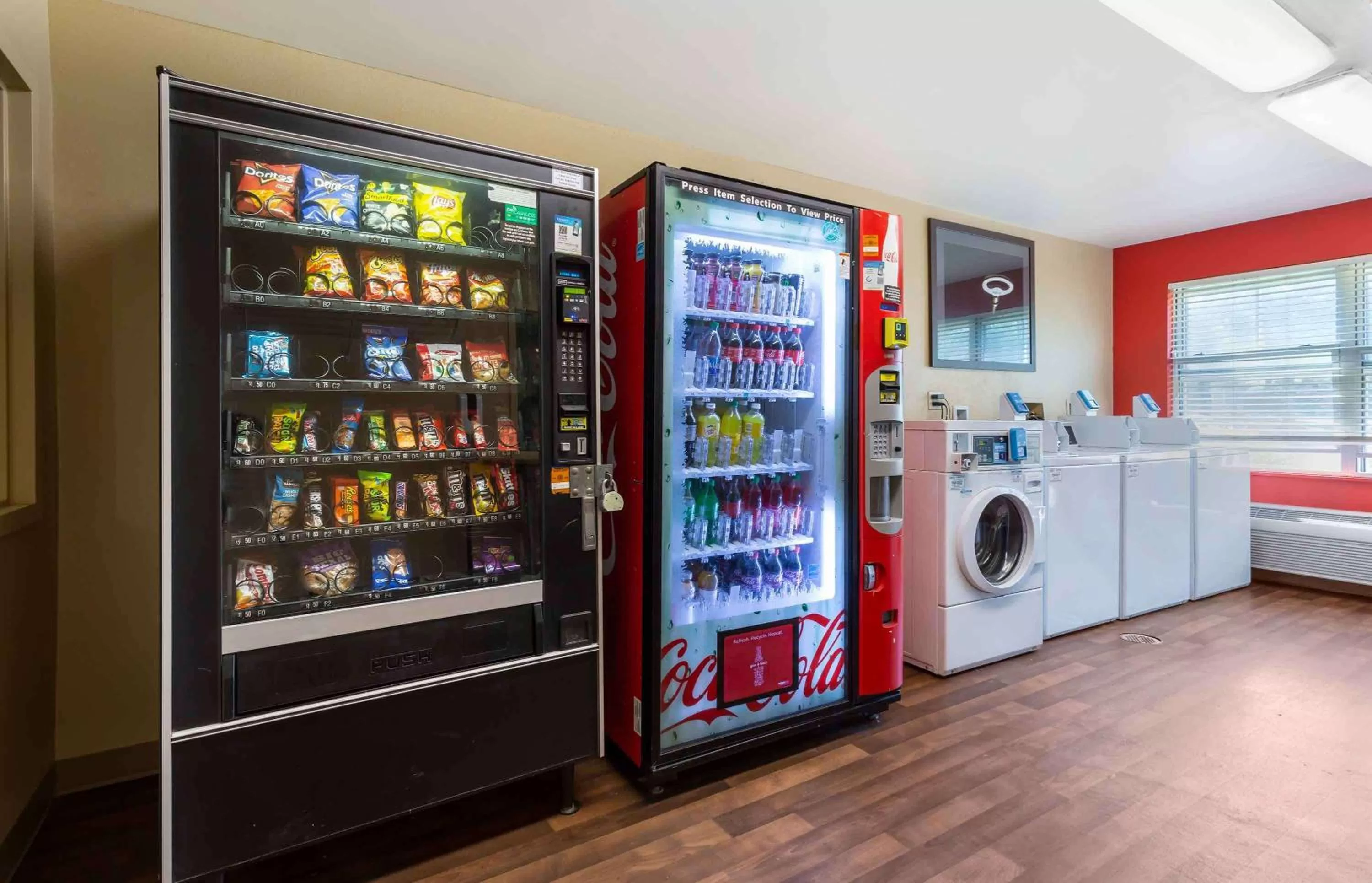 Property building in Extended Stay America Suites - Washington, DC - Gaithersburg - South