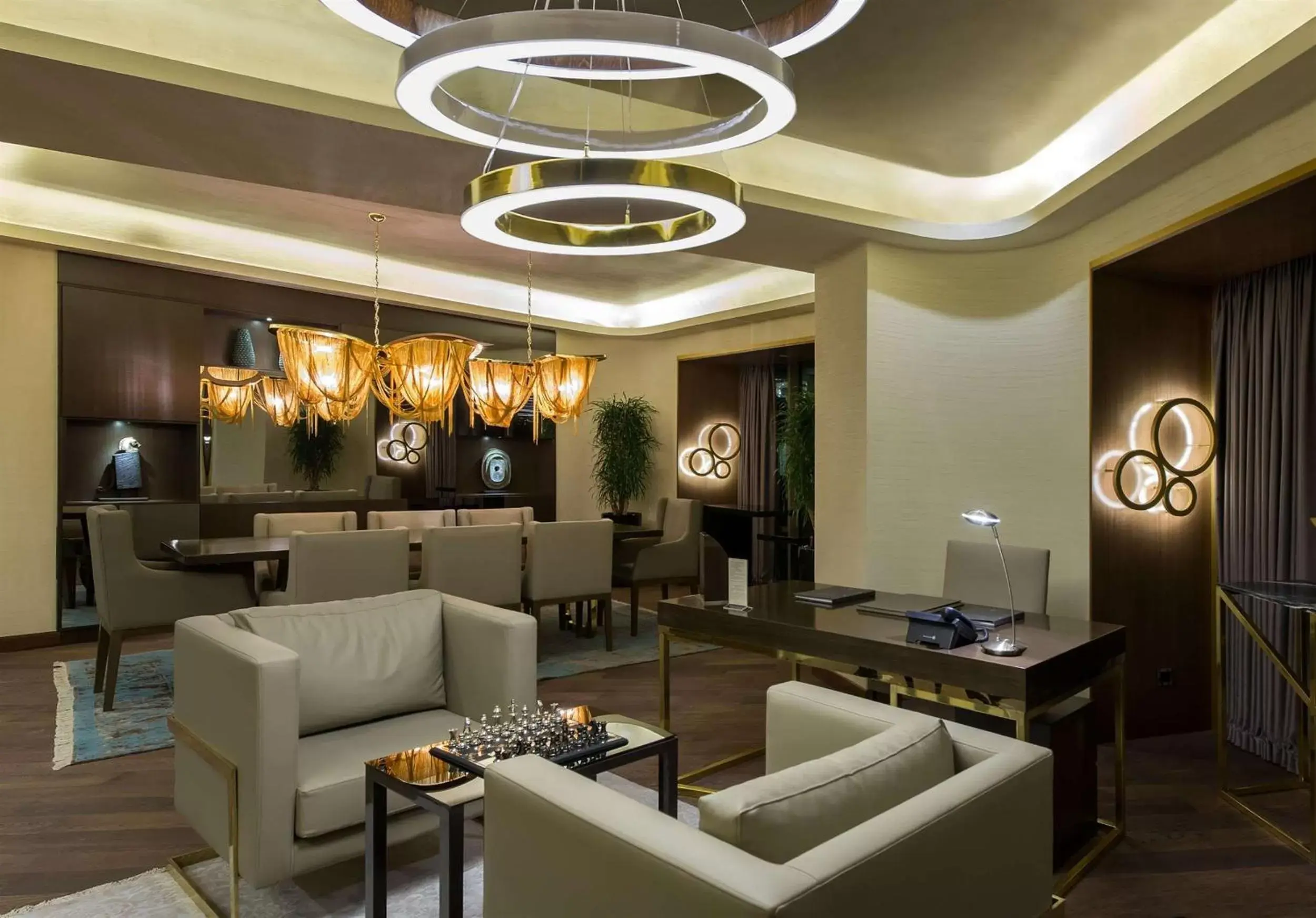 Living room, Lounge/Bar in Hilton Istanbul Kozyatagi