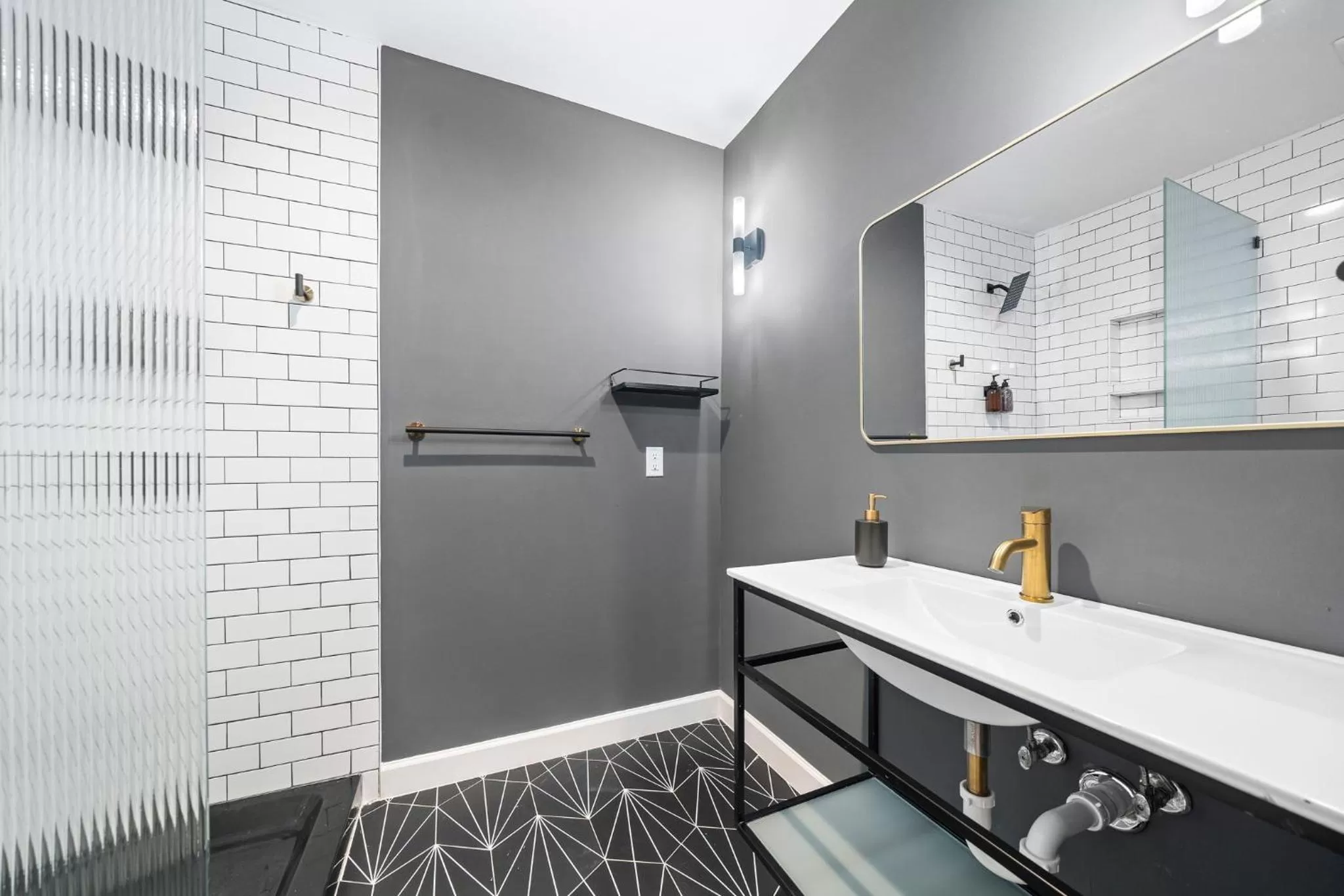 Bathroom in Wanderstay Boutique Hotel