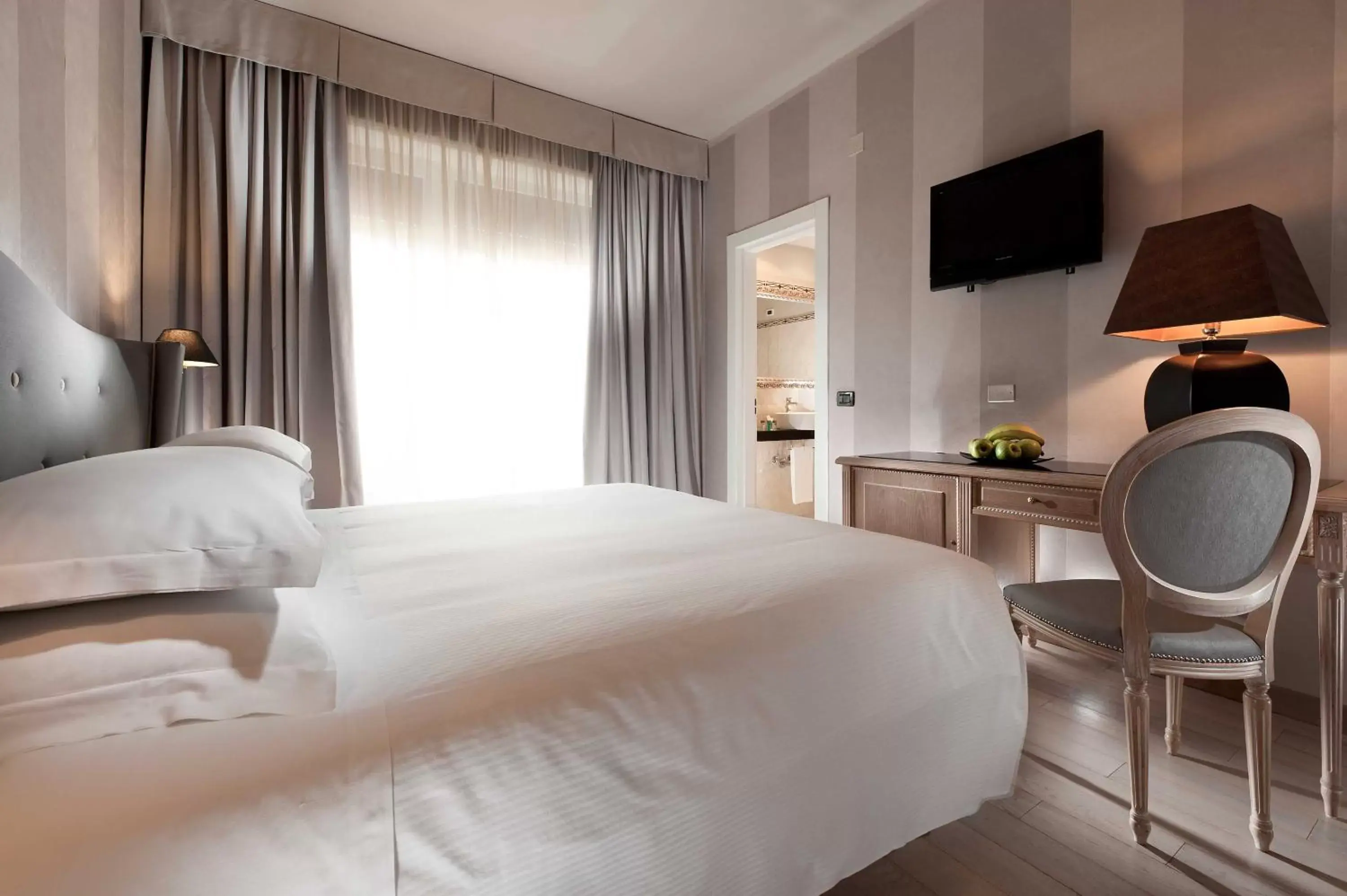 Comfy in c-hotels Ambasciatori
