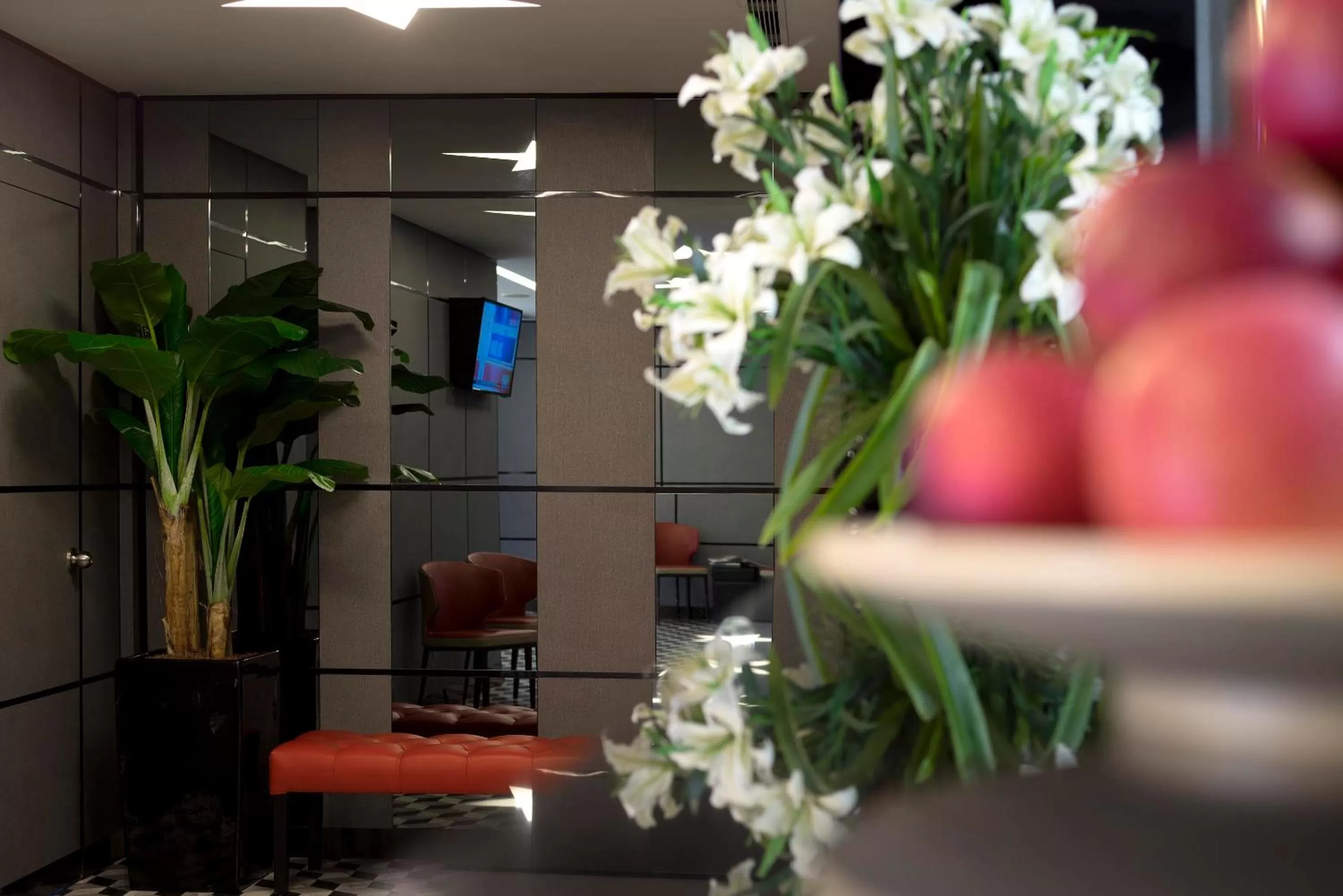 Lobby or reception in Hotel 81 Premier Hollywood