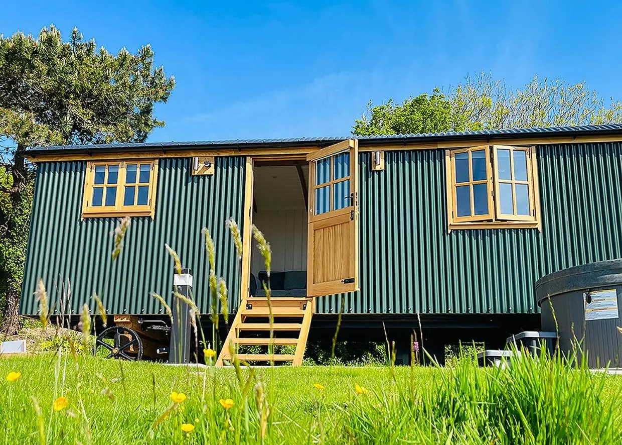 Property building in Beacon Country House B & B & Luxury Shepherd Huts