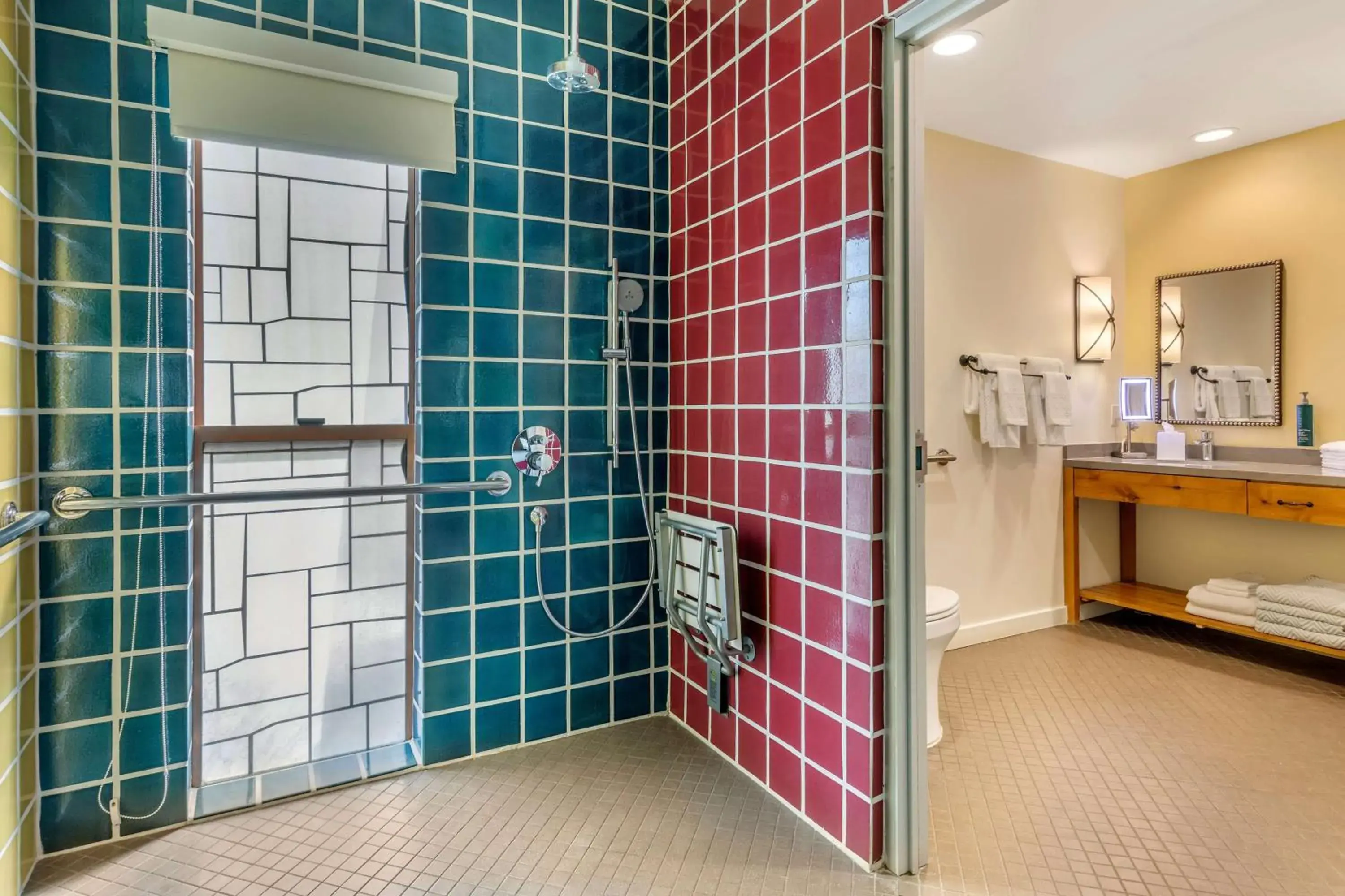 Bathroom in Hilton Grand Vacations Club Palm Desert