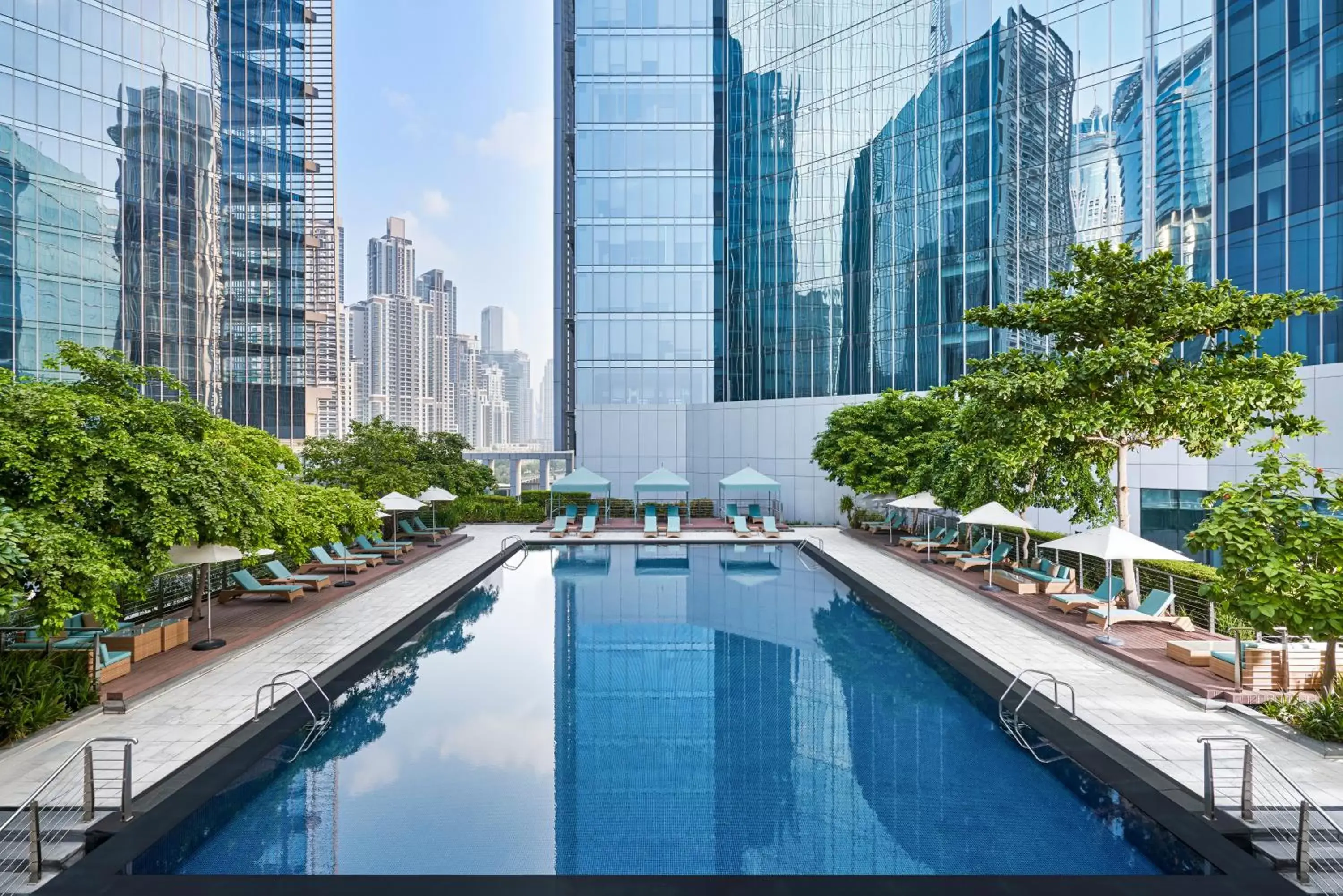 Pool view, Swimming Pool in Anantara Downtown Dubai