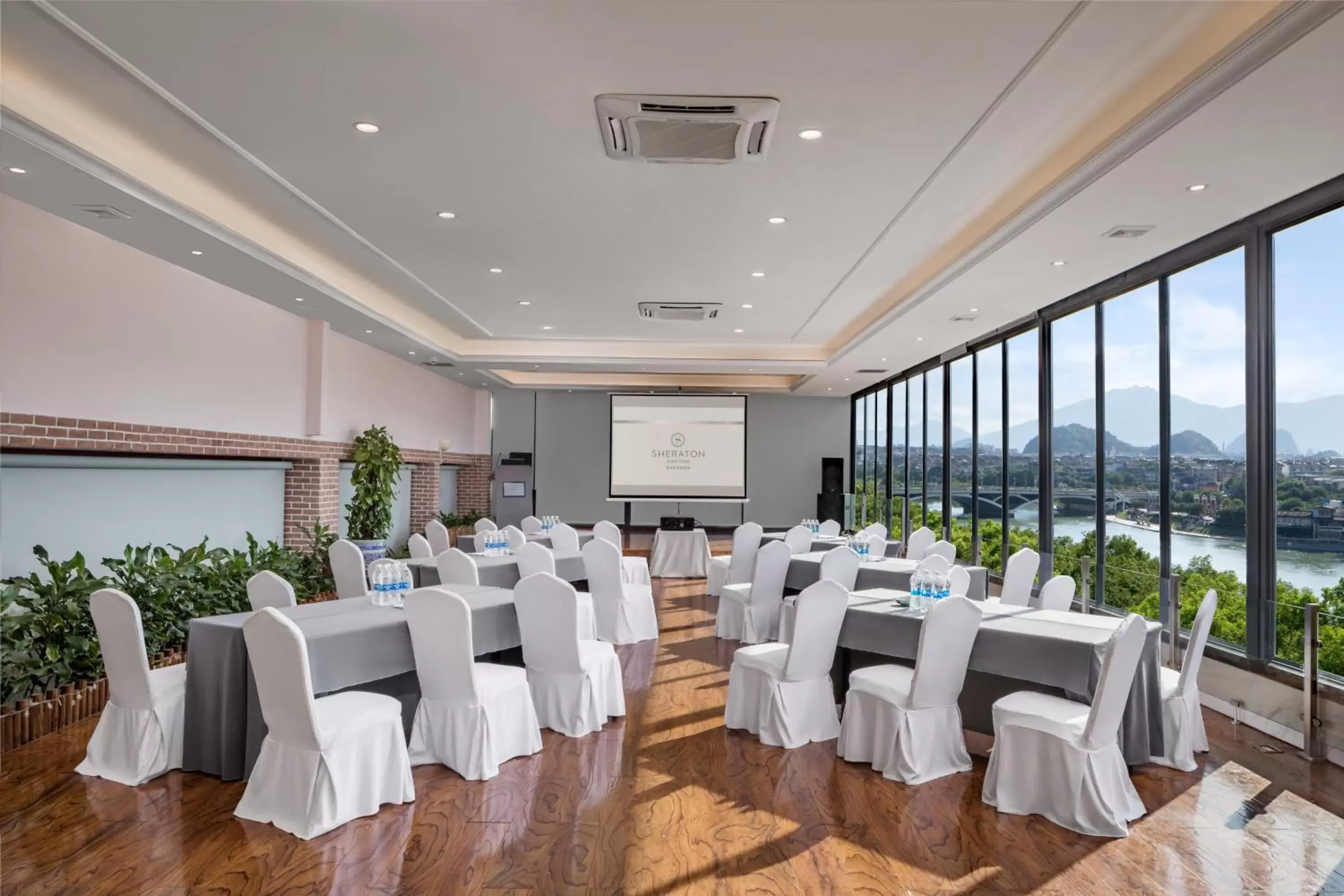 Meeting/conference room, Banquet Facilities in Sheraton Guilin Hotel