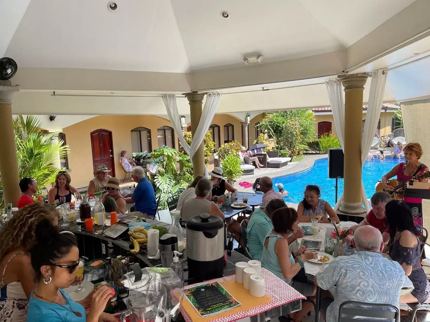 Restaurant/Places to Eat in Las Brisas Resort and Villas