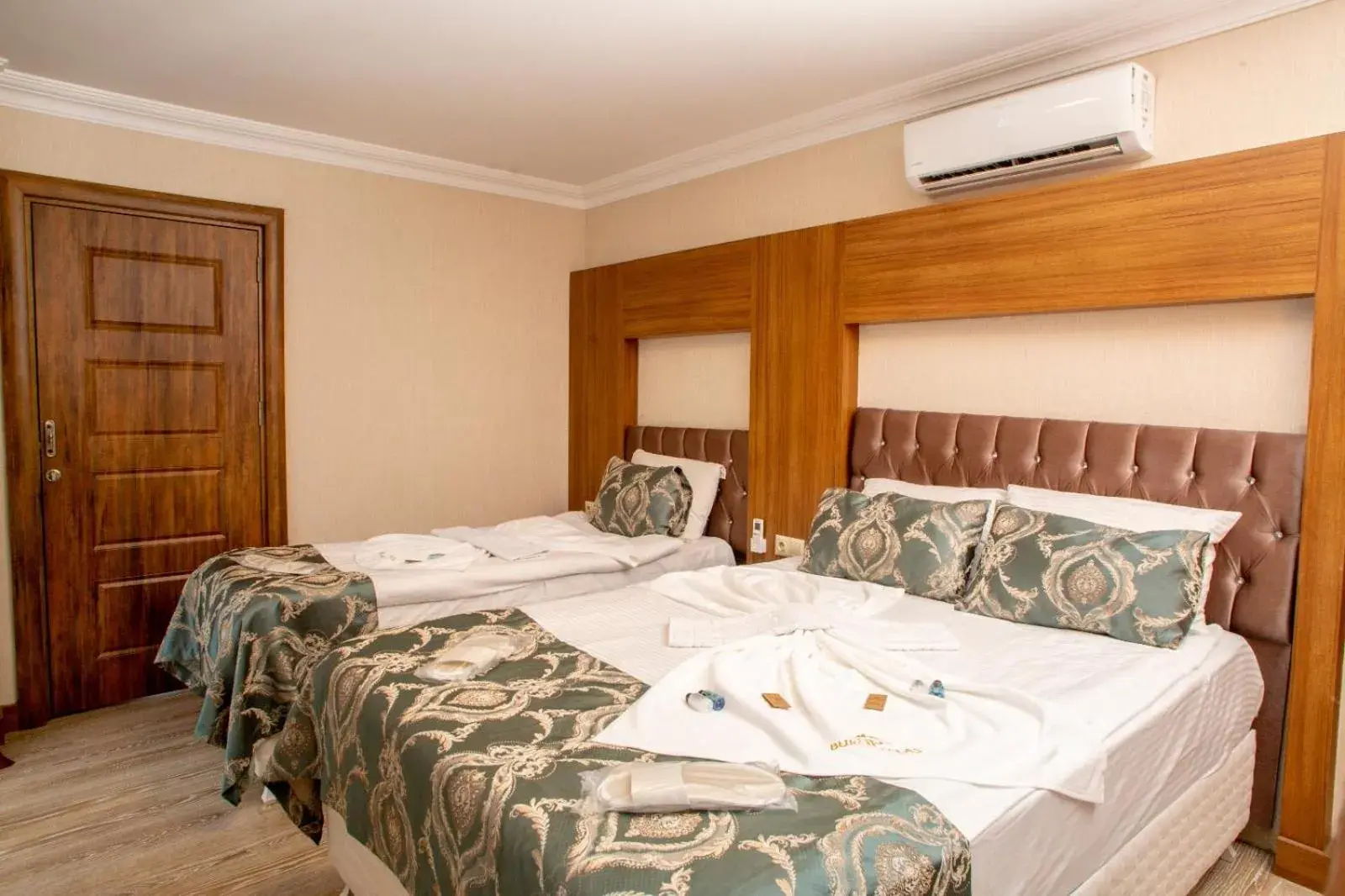 Bed in Bursa Palas Hotel