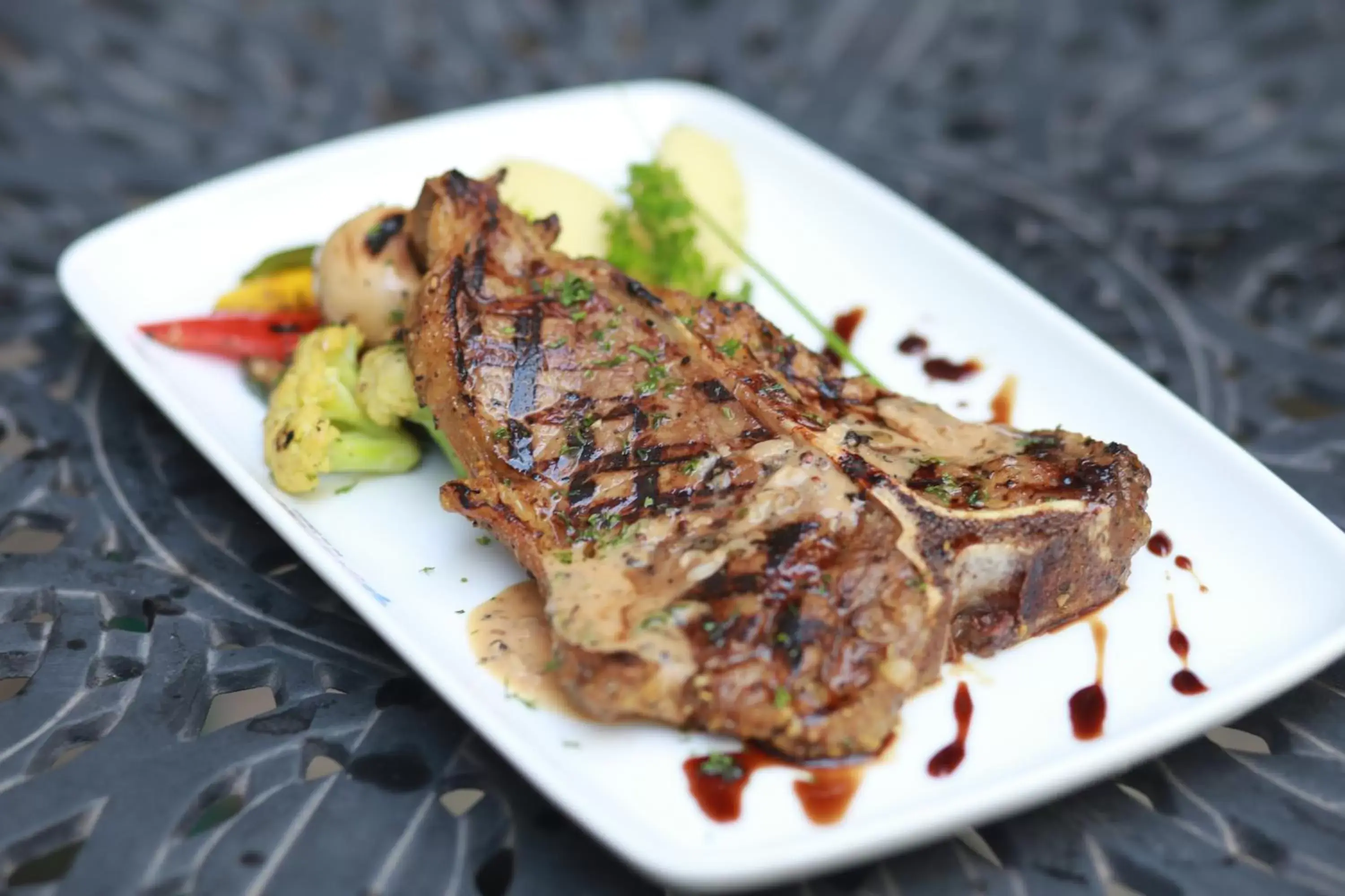 Food and drinks in Galesia Hotel & Resort - DHAKA Food and drinks in Galesia Hotel & Resort - DHAKA