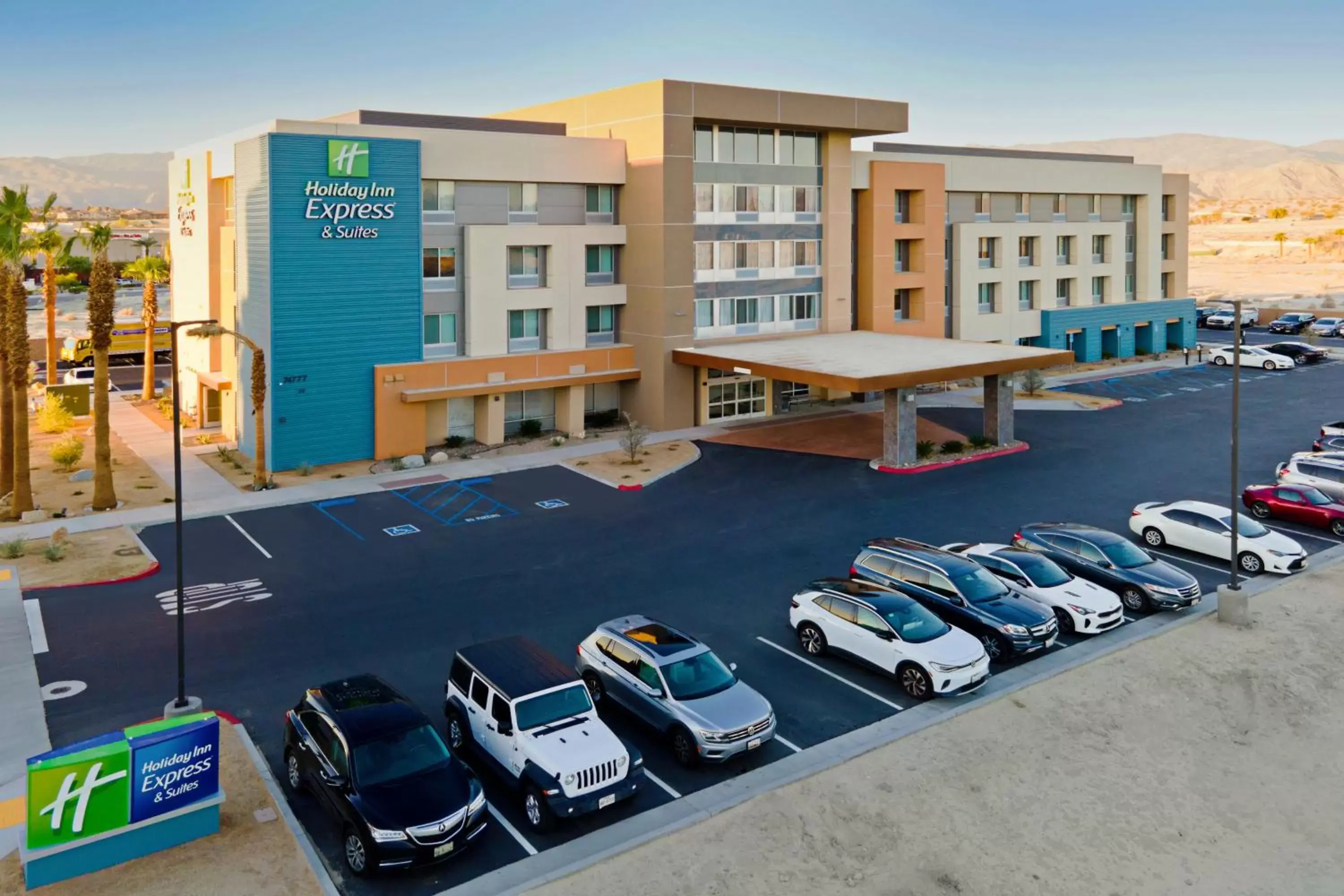 Property Building in Holiday Inn Express & Suites Palm Desert - Millennium, an IHG Hotel