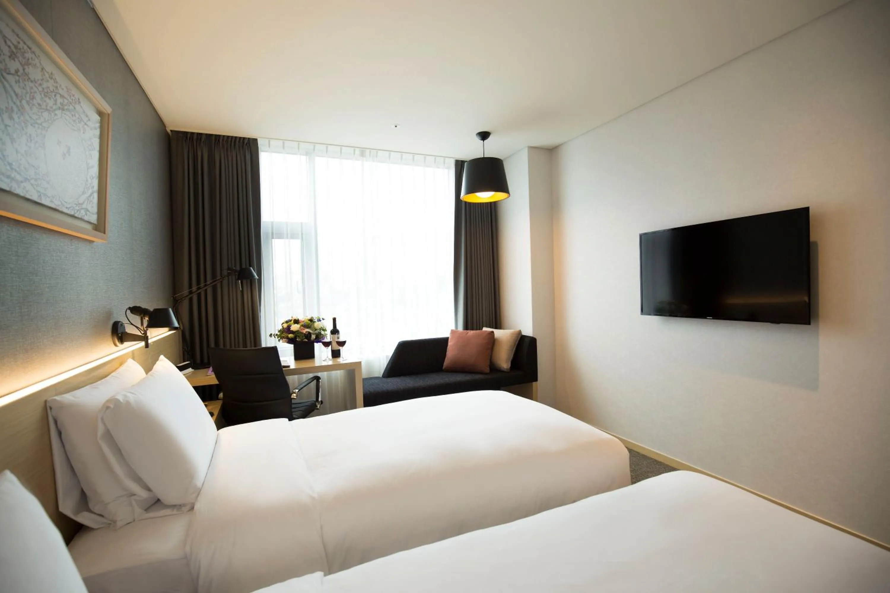 Photo of the whole room, Bed in Arirang Hill Hotel Dongdaemun