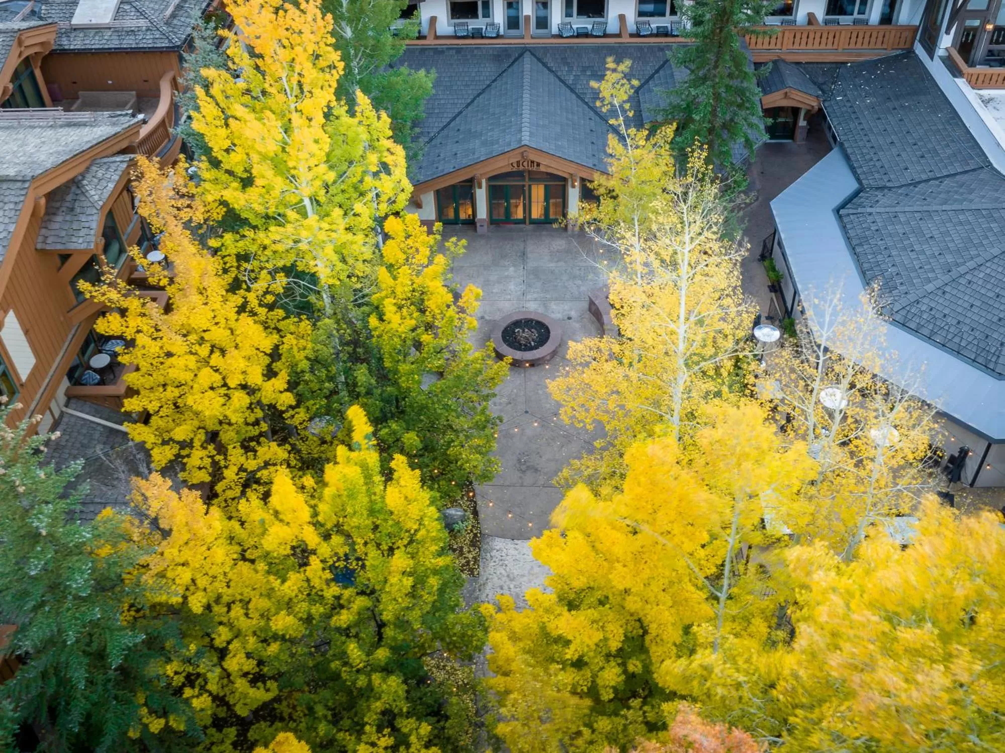 Property building in Lodge at Vail Condominiums