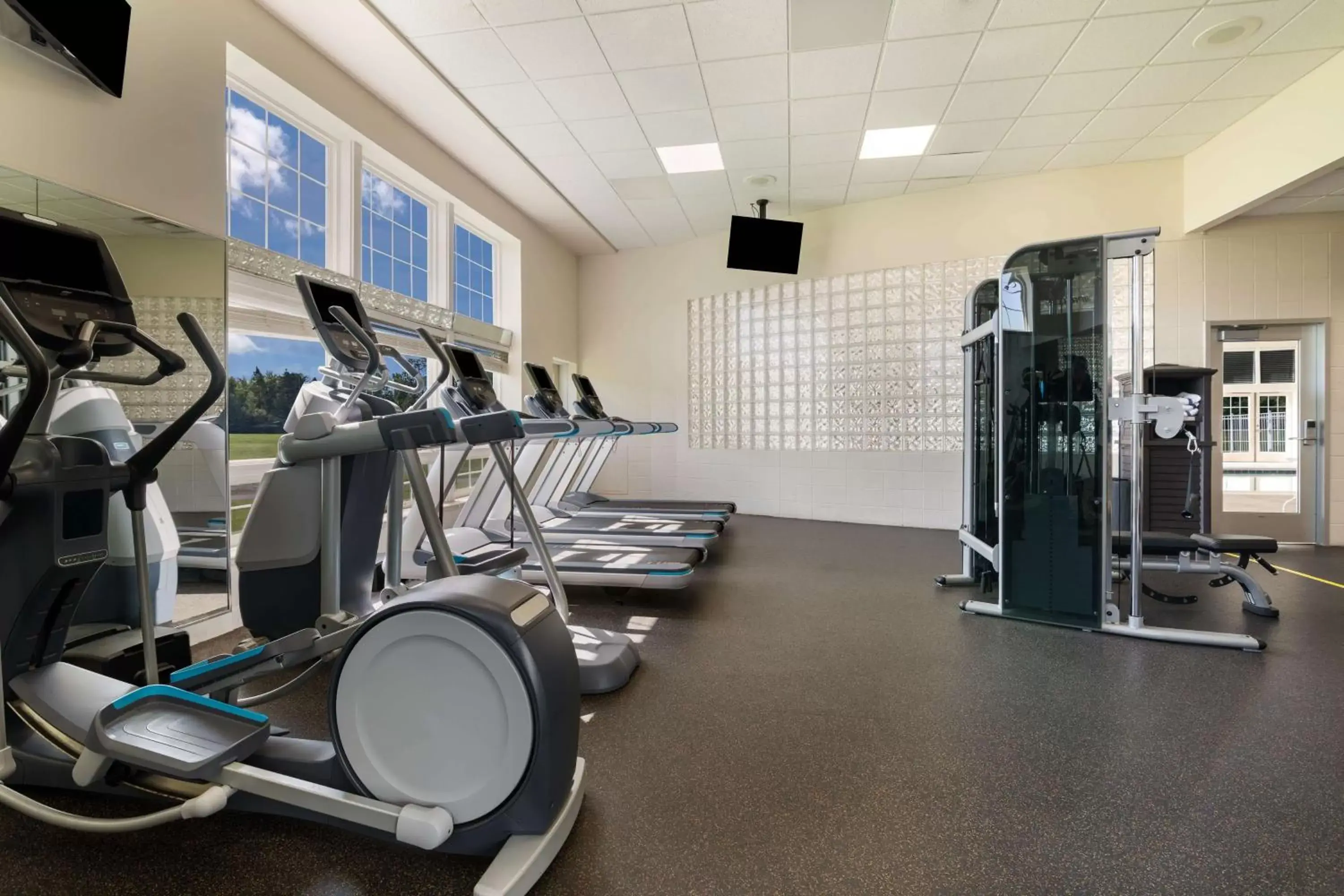 Spa and wellness centre/facilities, Fitness Center/Facilities in Best Western University Inn