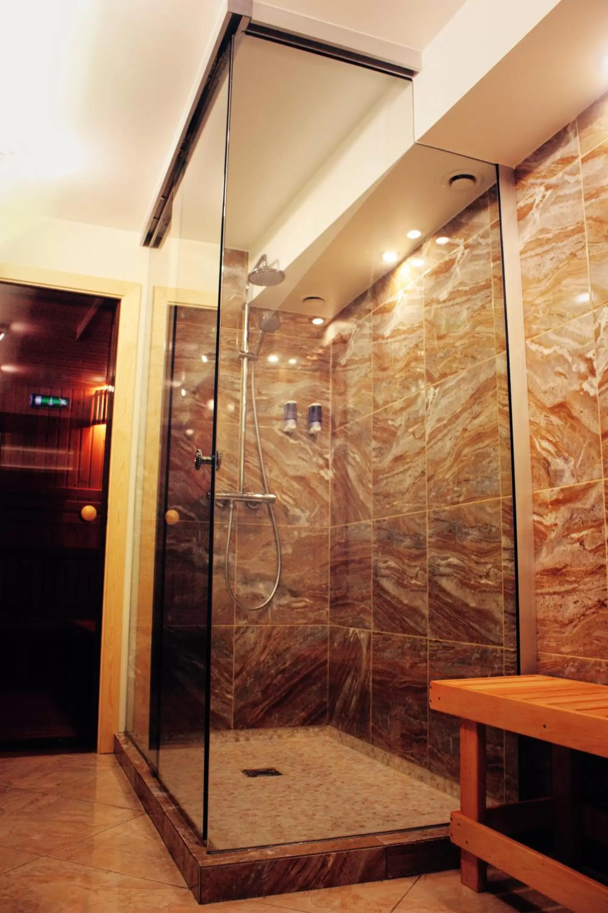 Spa and wellness centre/facilities, Bathroom in St. Peter's Boutique Hotel