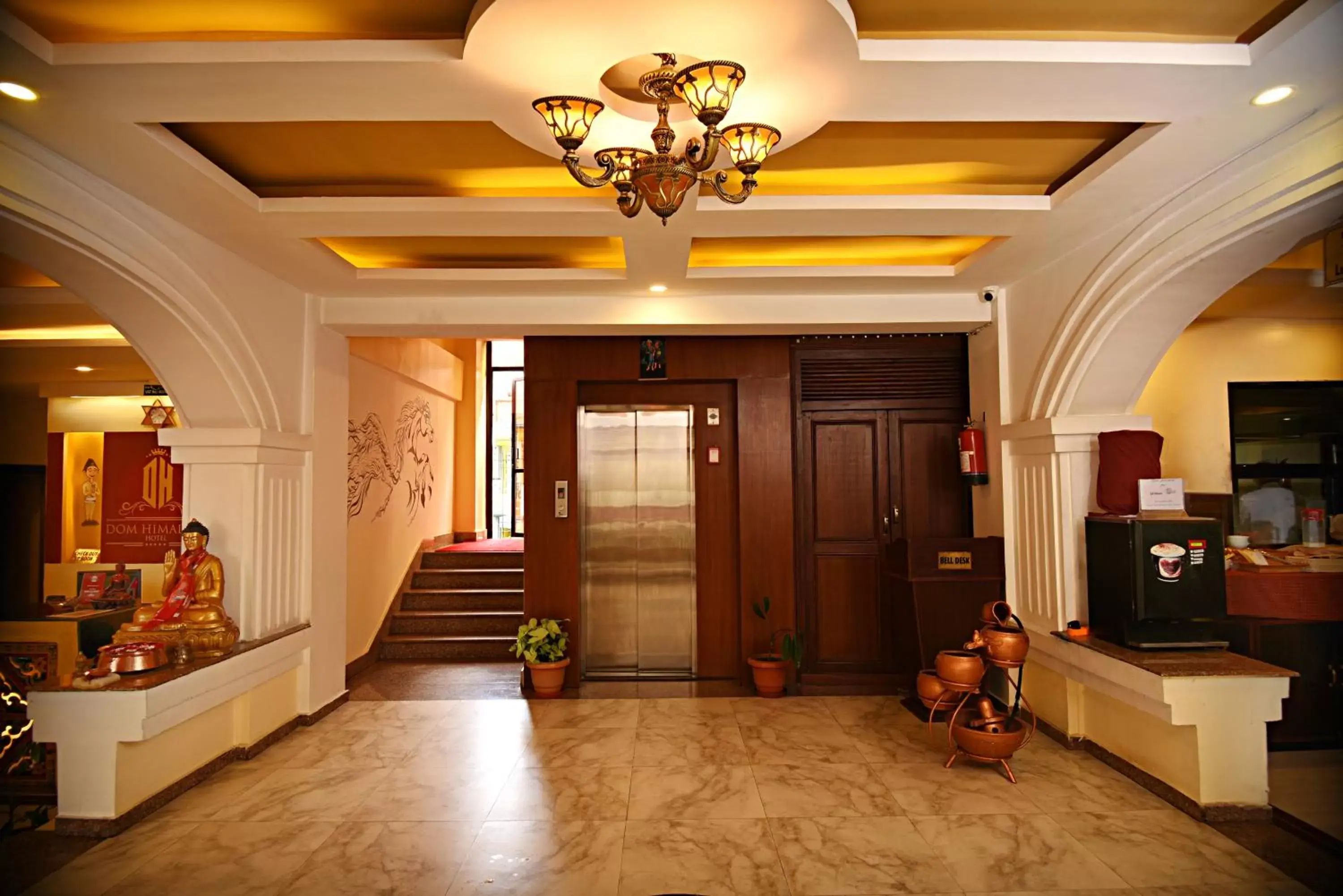 Lobby or reception, Lobby/Reception in DOM Himalaya Hotel