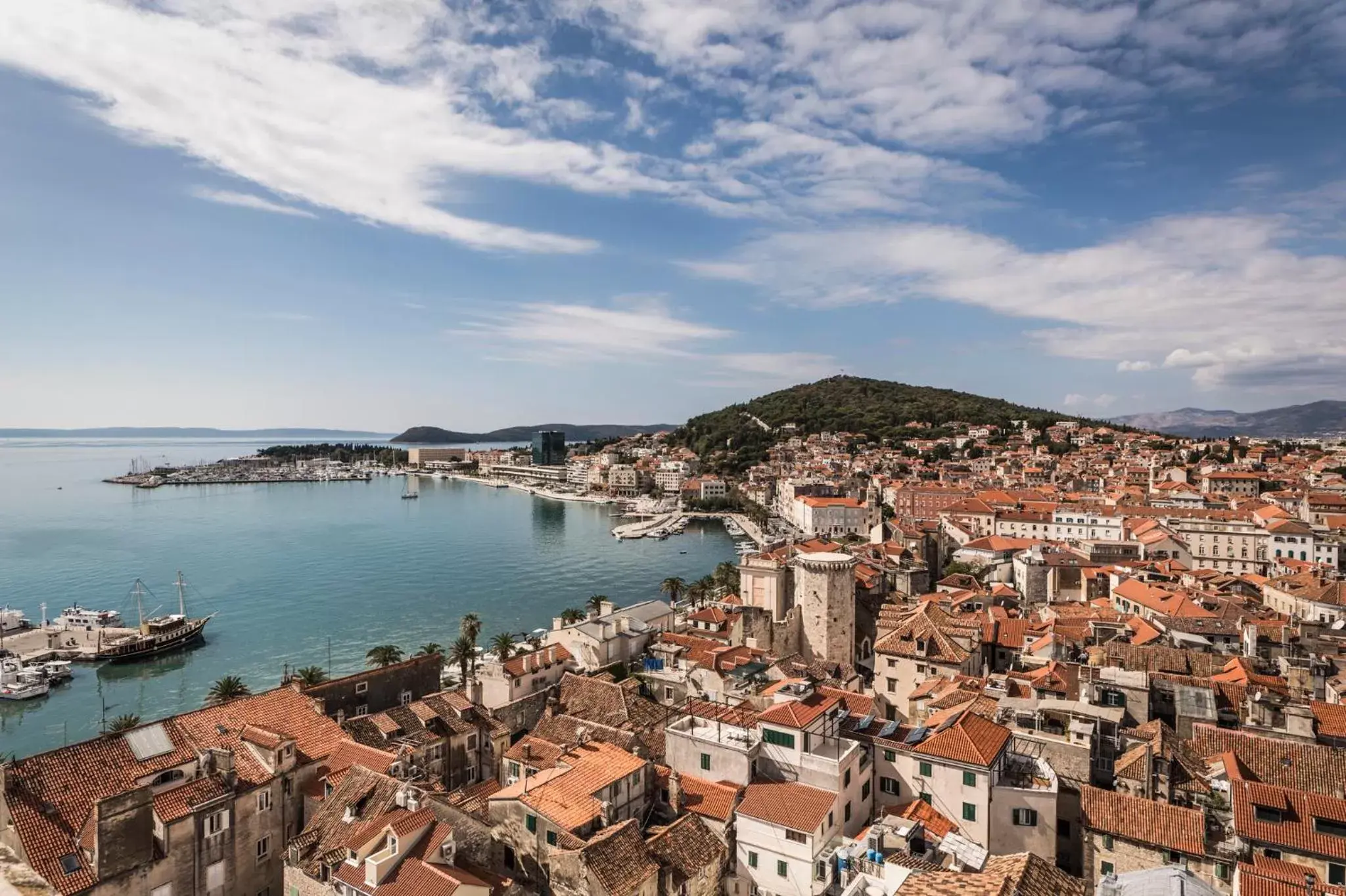 Neighbourhood, Bird's-eye View in Hotel Salona Palace