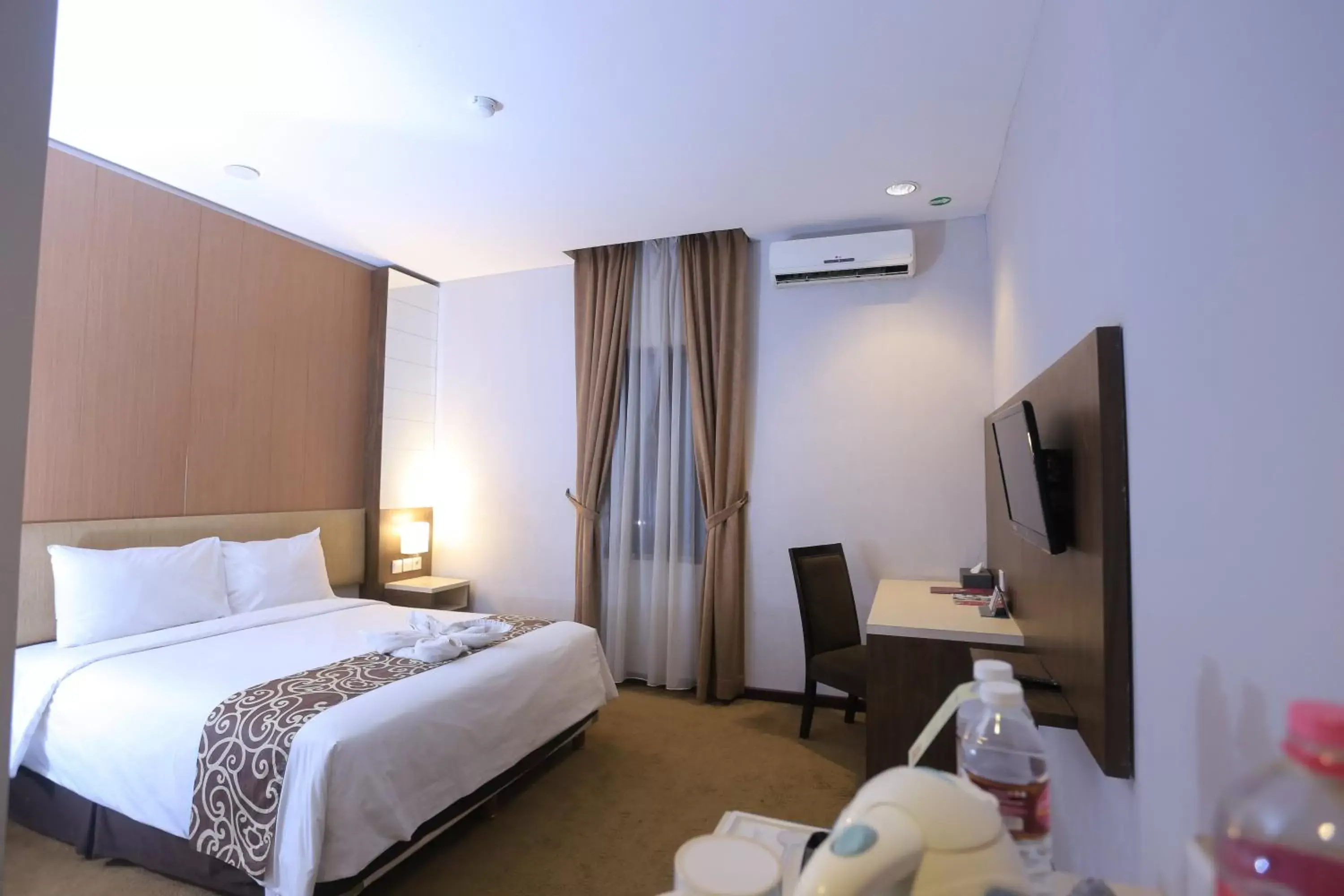 Bed in Tjokro Hotel Klaten