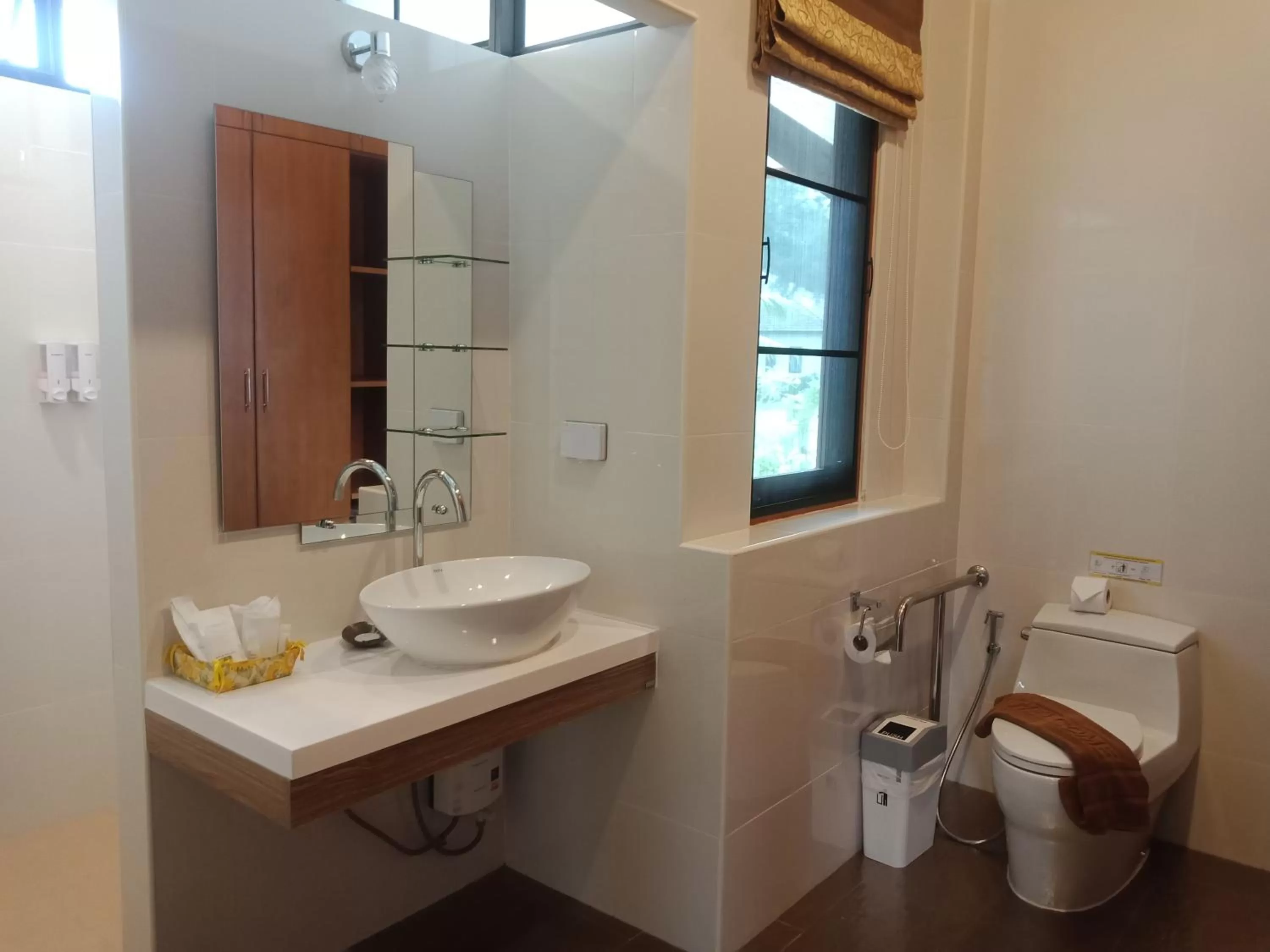 Toilet in ThaiLife Wellness & Meditation Resort- SHA Plus