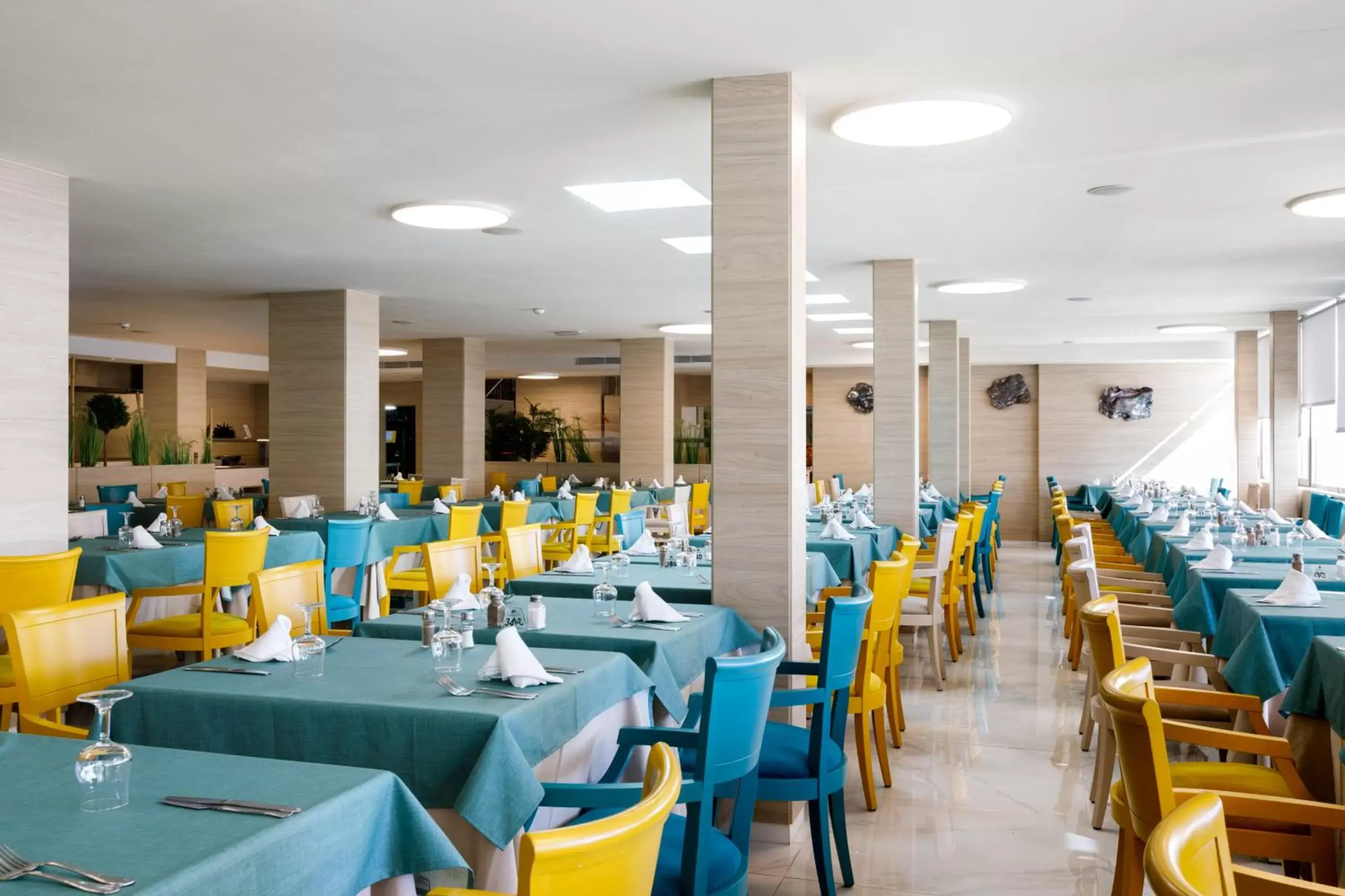 Restaurant/Places to Eat in Aparthotel y Hotel Paguera Beach