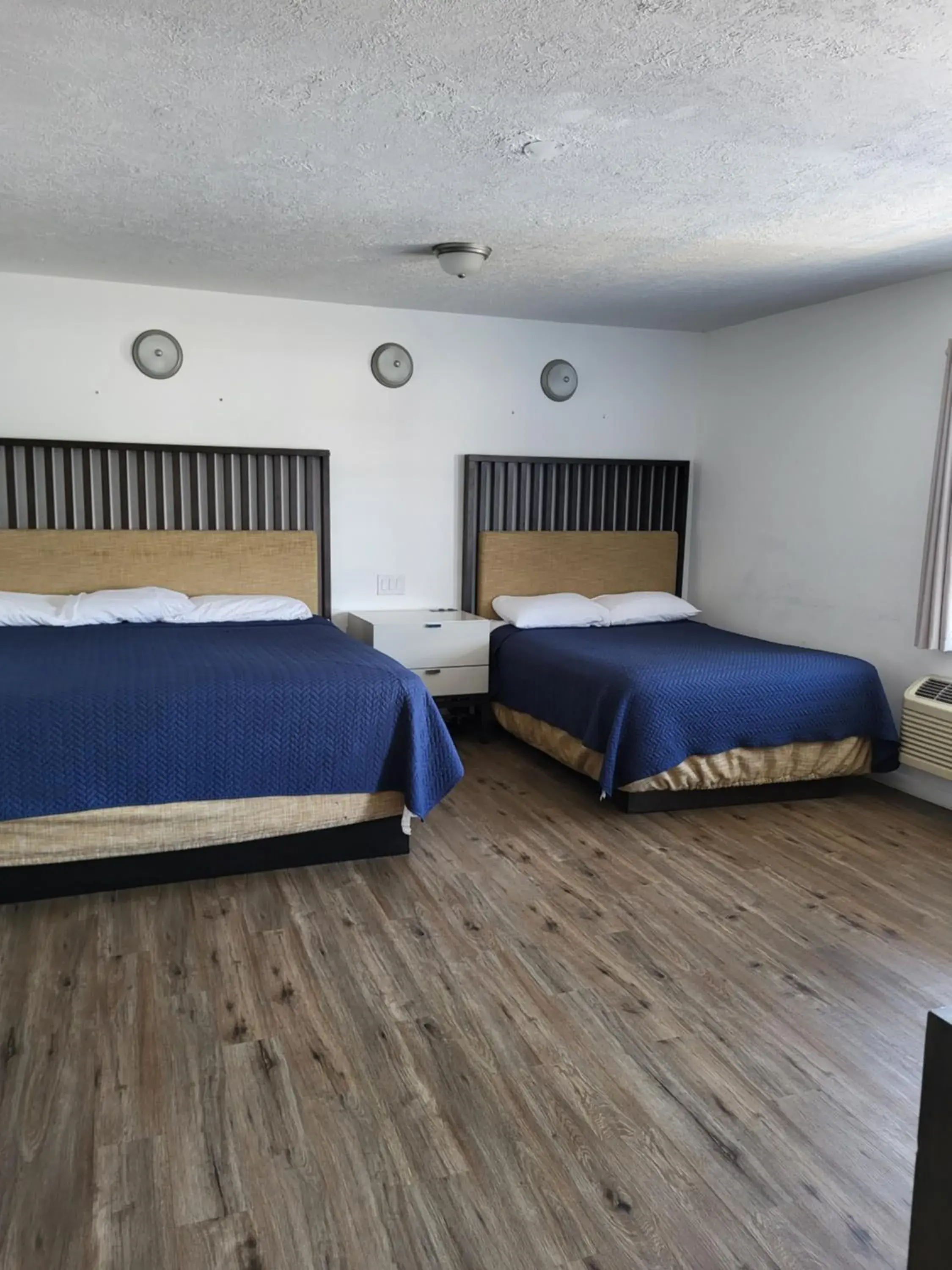 Bed in Budget Inn of Sebring